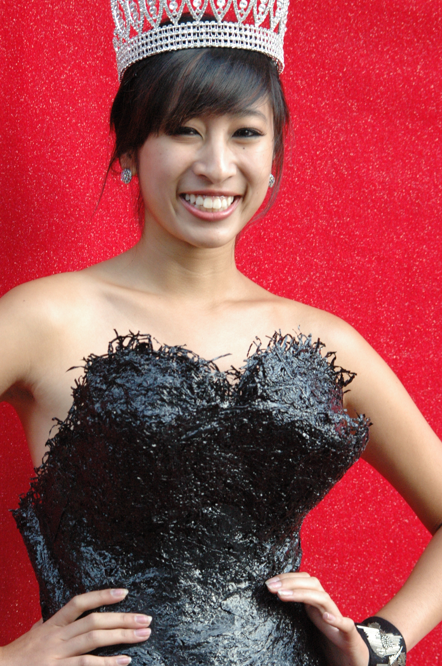 Meeghan Henry is Crowned Miss Teen Asia USA!