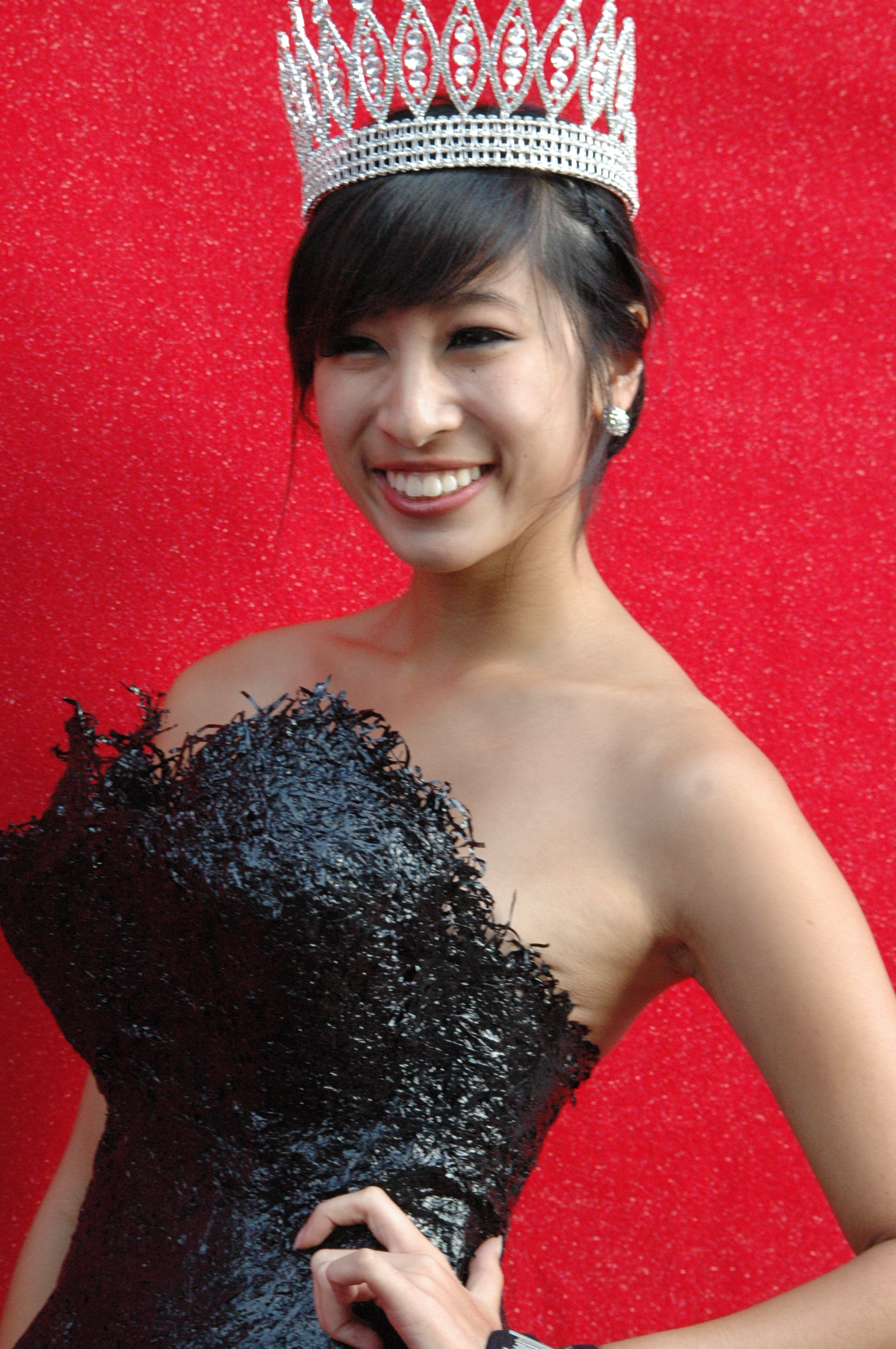 Meeghan Henry is Crowned Miss Teen Asia USA!