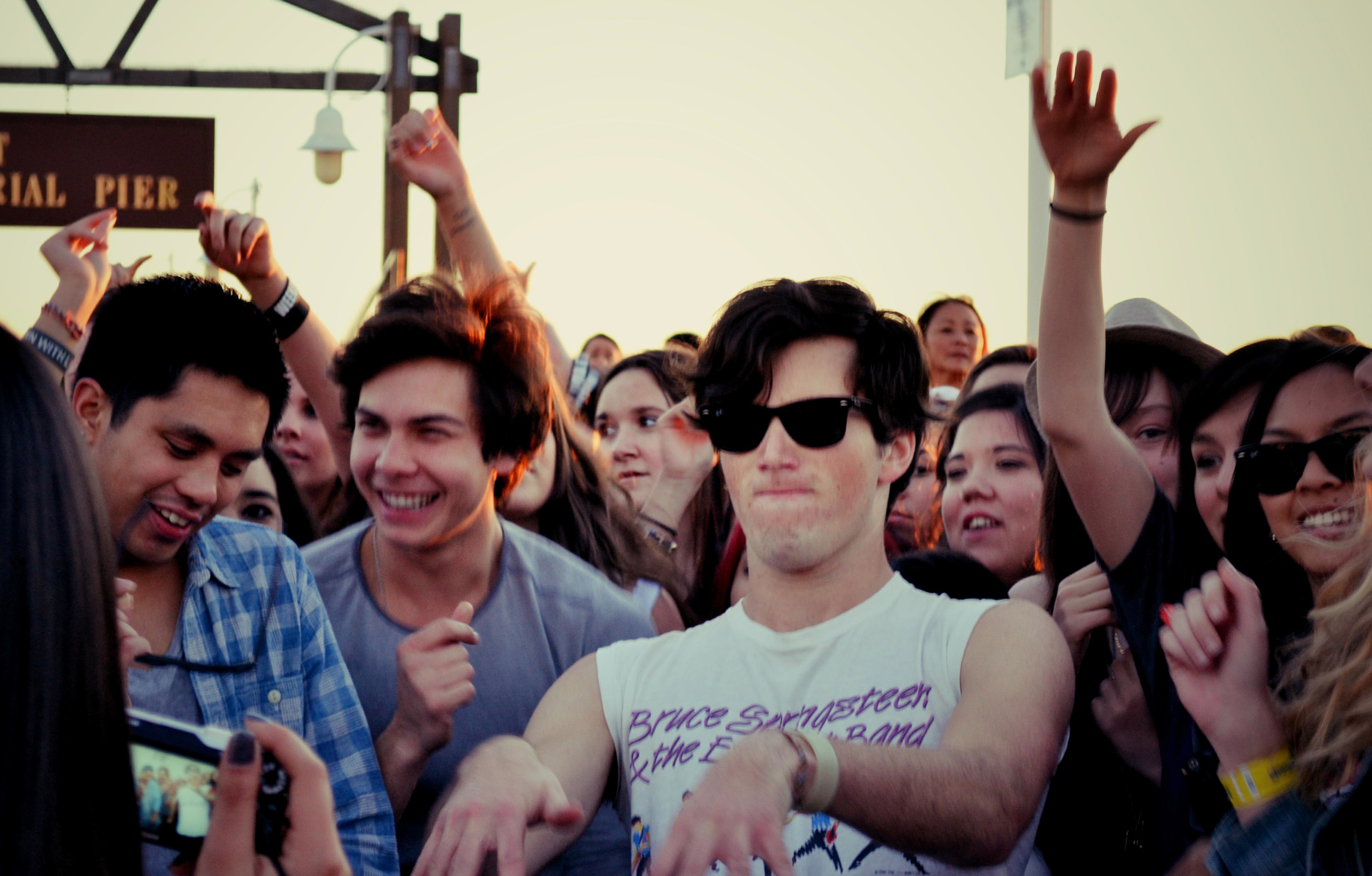 Allstar Weekend’s Ready To Dance With Somebody!