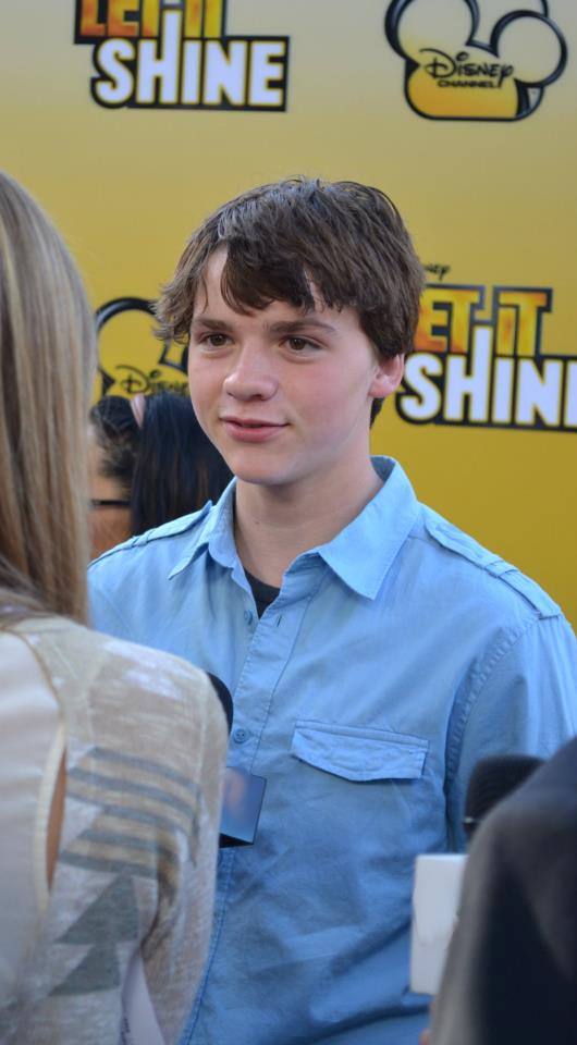 Joel Courtney and Kat McNamara Talk Tom Sawyer & Huckleberry Finn at the Let It Shine Premiere!