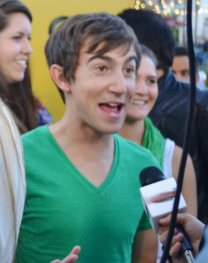 Vincent Martella Talks Phineas And Ferb At The Let It Shine Premiere!