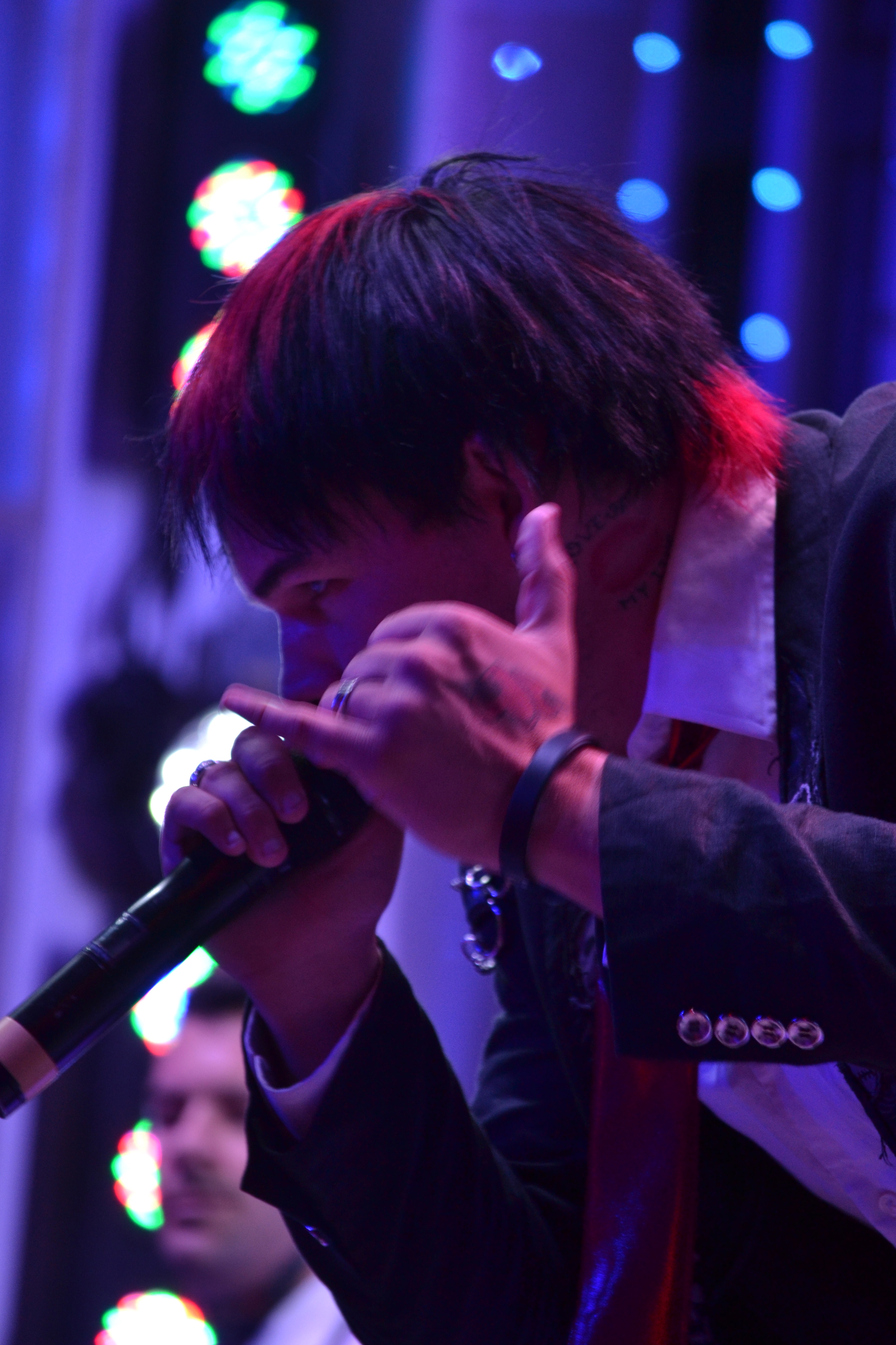 Exclusive: CelebSecrets4U Checks Out James Durbin & Stefano at @CityWalkLA (@Stefano, @DurbinRock)