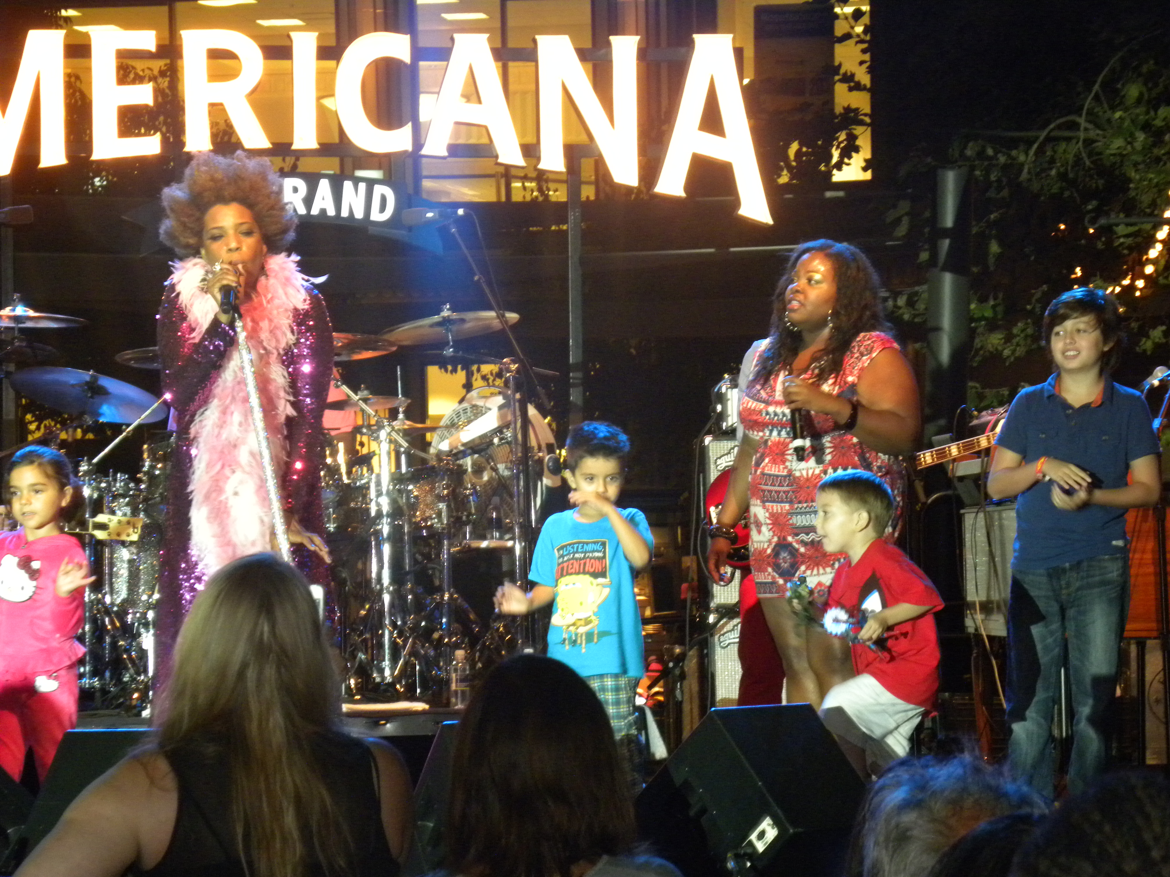 Exclusive: Macy Gray and Haley Reinhart Take The Stage at The Americana At Brand (@MacyGraysLife @HaleyReinhart @AmericanaBrand)