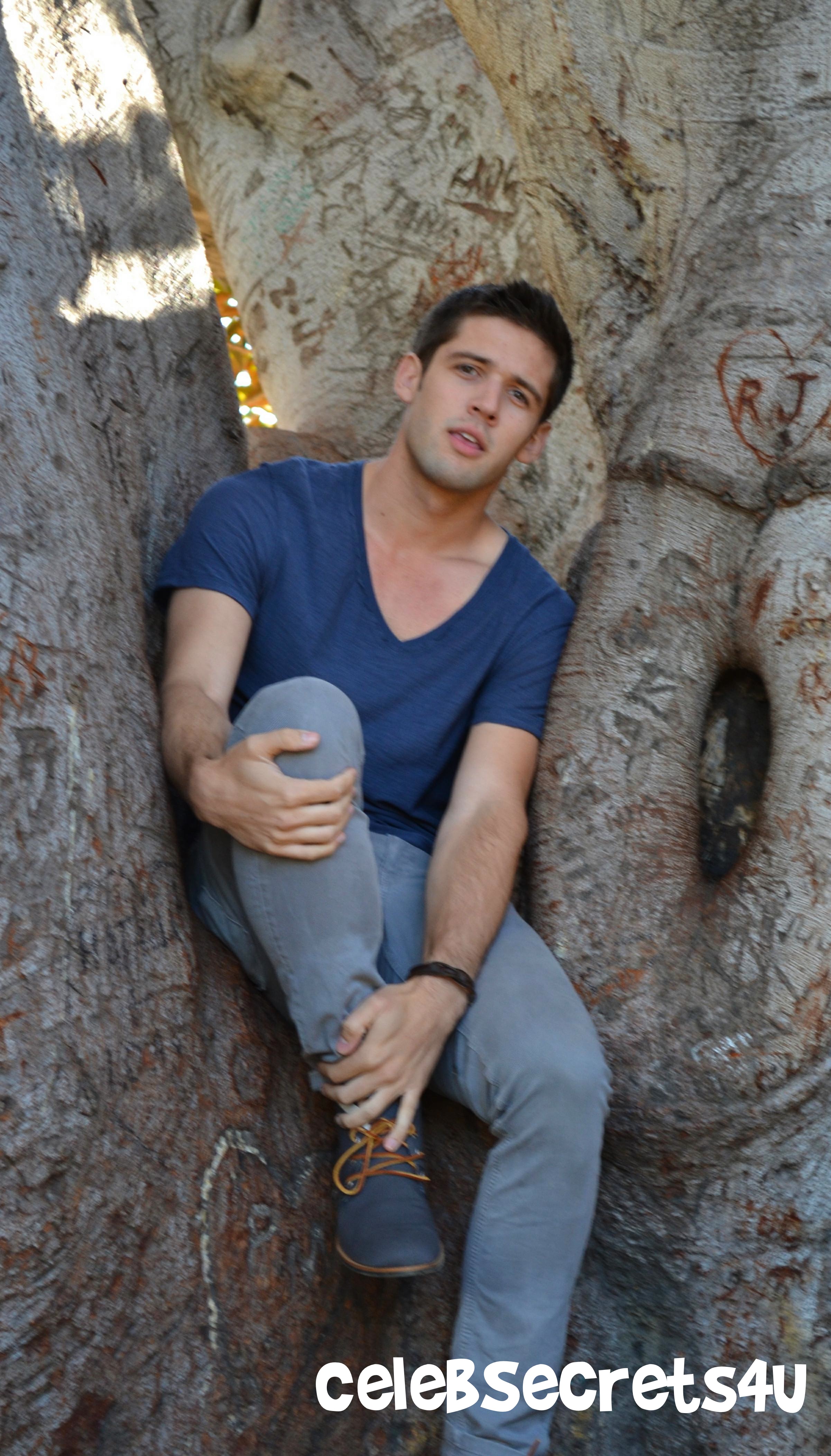 Exclusive: Get to Know Boy Band Social NetworkK! (@Social_Networkk)