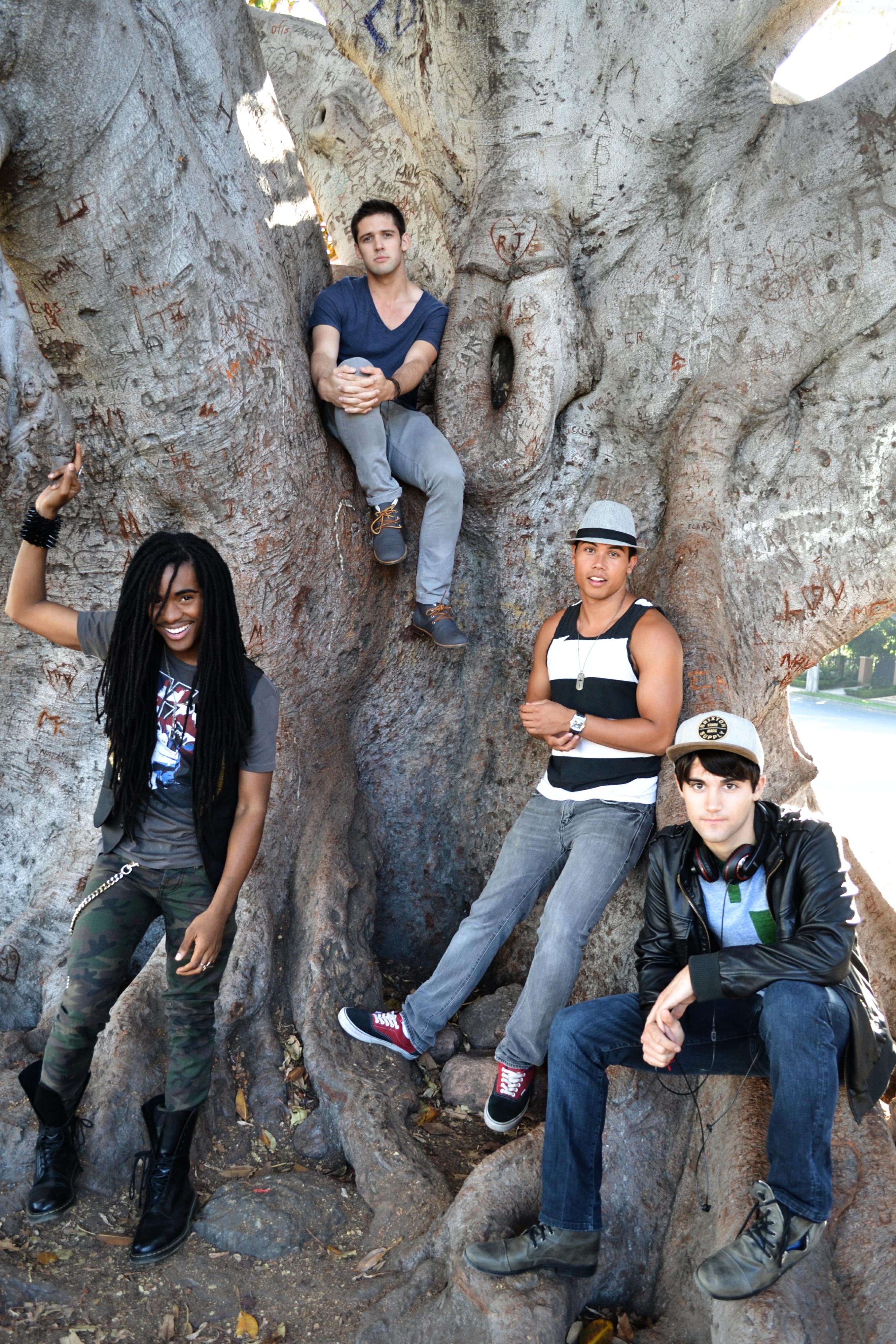 Exclusive: Get to Know Boy Band Social NetworkK! (@Social_Networkk)