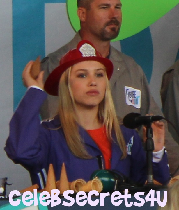 Exclusive: CelebSecrets4U Hangs Out at Nickelodeon’s World Wide Day of Play