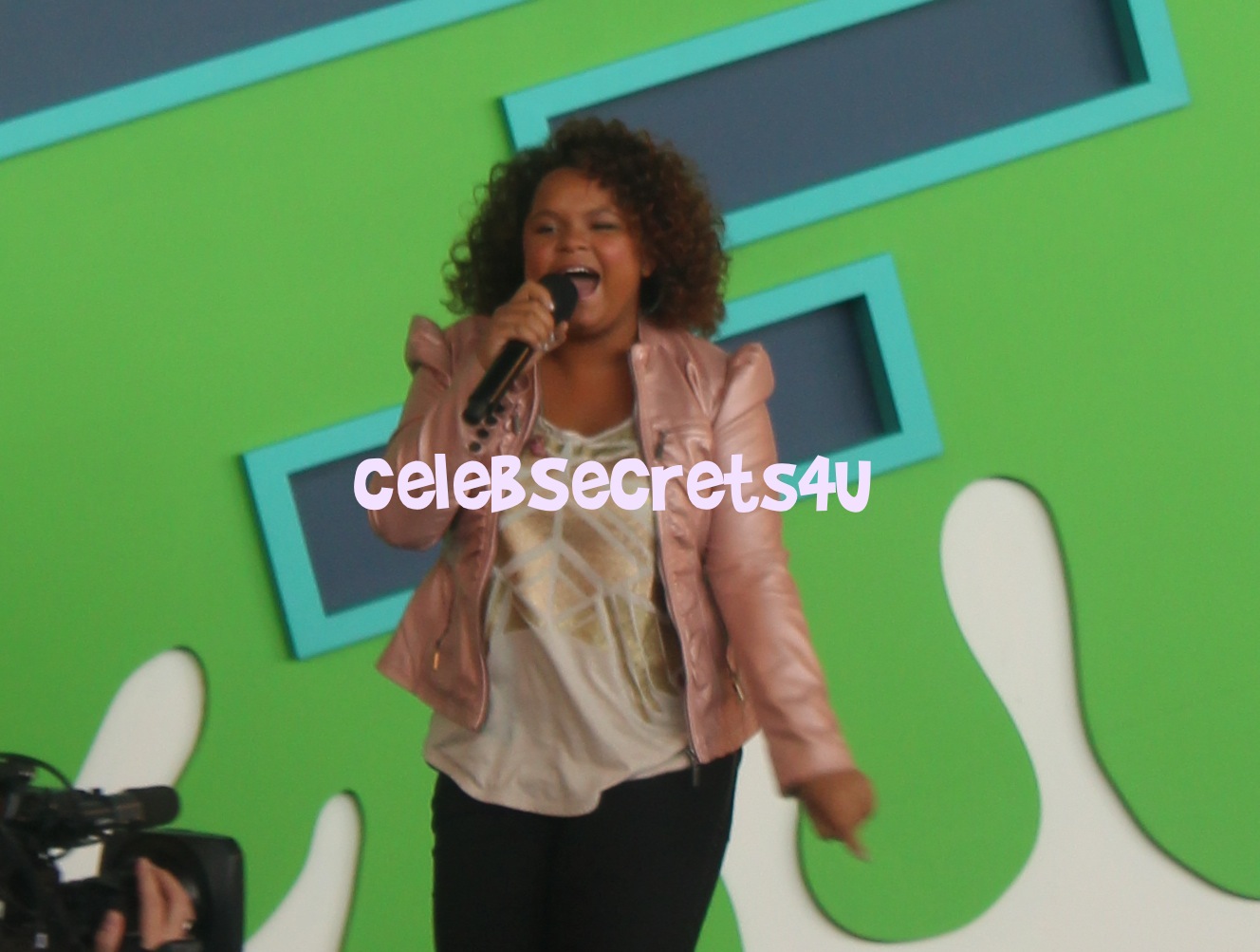 Exclusive: CelebSecrets4U Hangs Out at Nickelodeon’s World Wide Day of Play