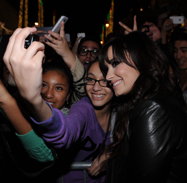 “The X Factor” Recap – Top 4 Finalists: Emblem3, Carly Rose Sonenclar, Tate Stevens & Fifth Harmony