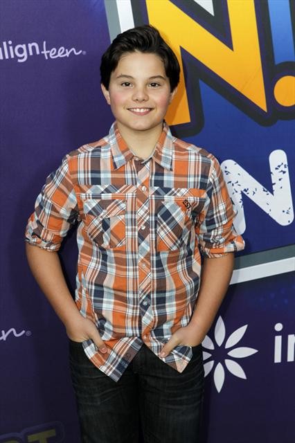 Exclusive: Chloe & Halle WIN Radio Disney’s NBT Season 5 (@chloeandhalle)