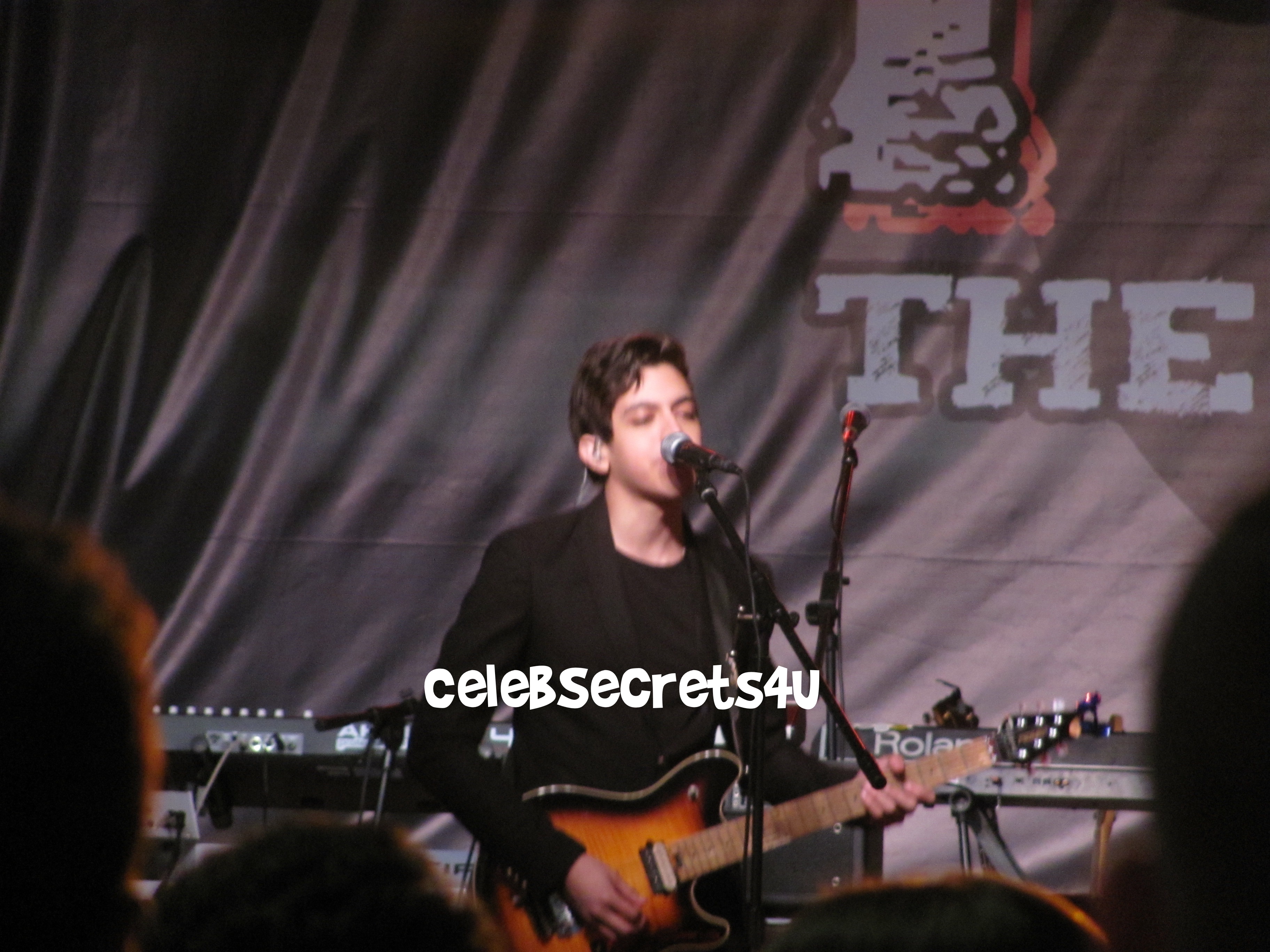 Exclusive: CelebSecrets4U “Rocks The Red Kettle” at L.A. Live