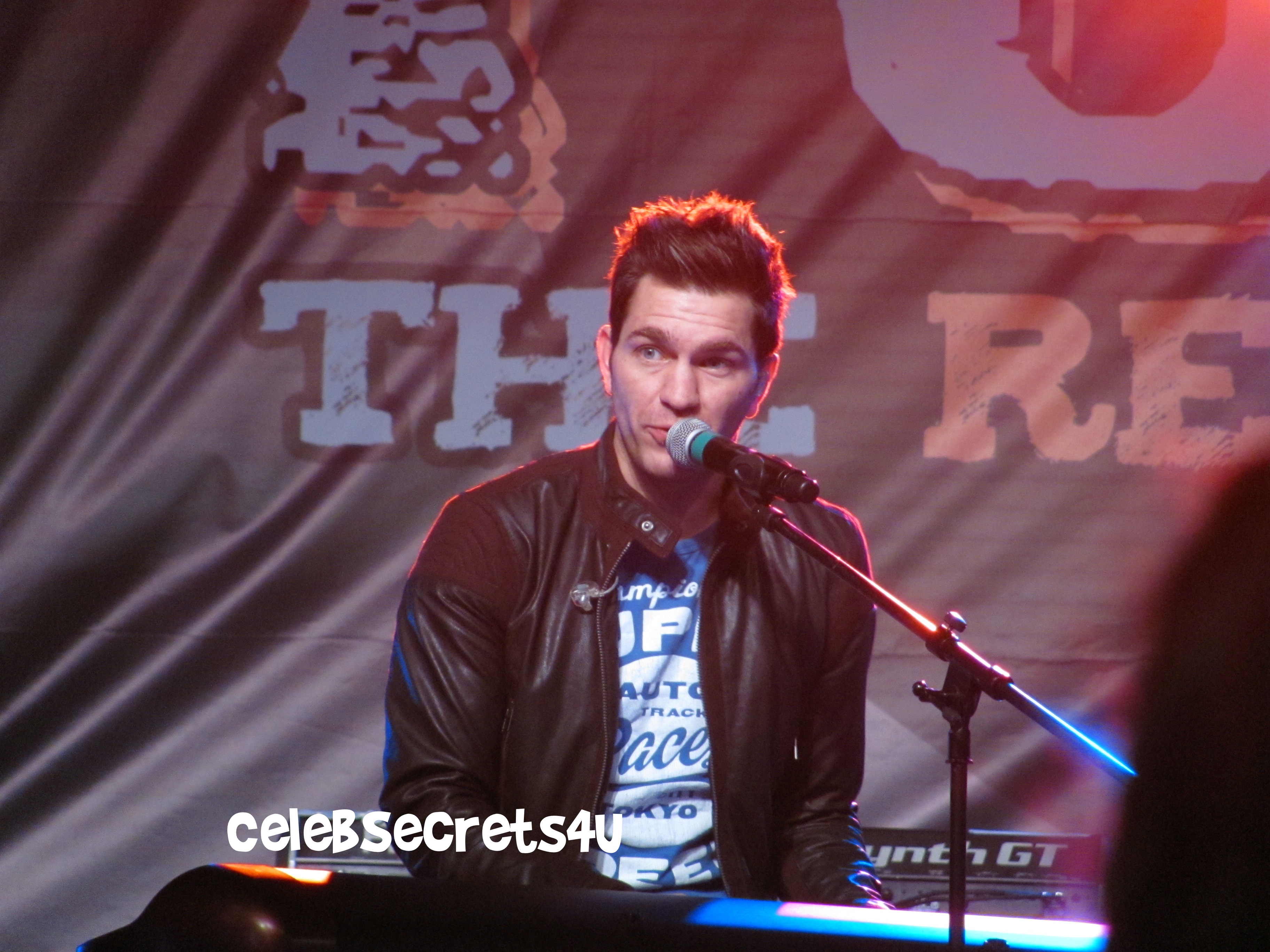 Exclusive: CelebSecrets4U “Rocks The Red Kettle” at L.A. Live