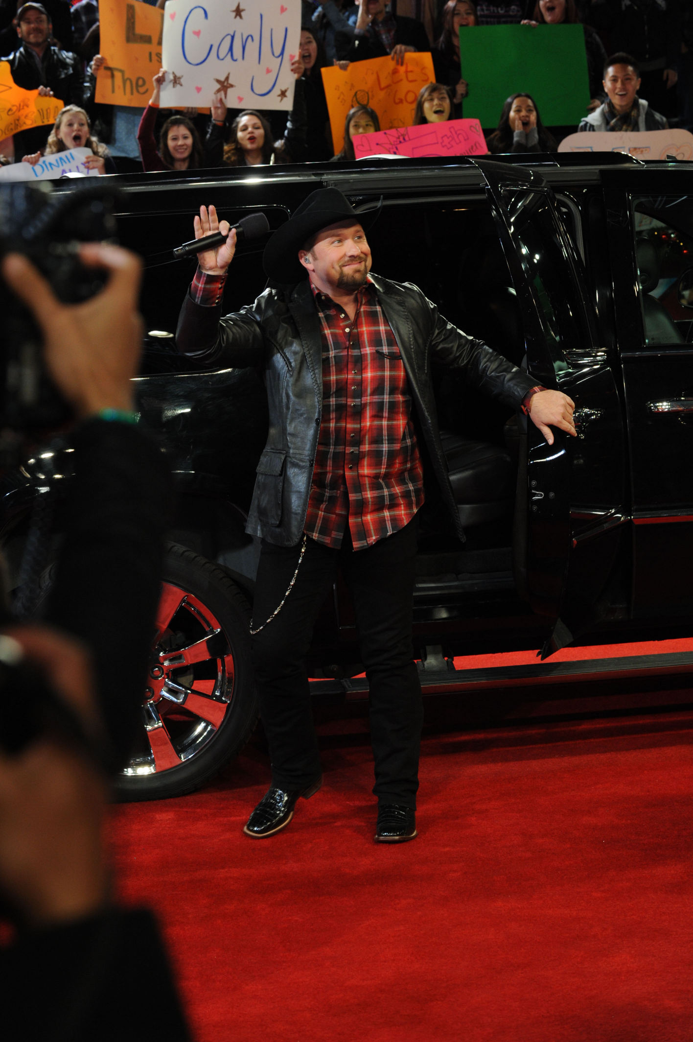 “The X Factor” Recap – Tate Stevens Wins TXF Season 2 (@TheXFactorUSA)