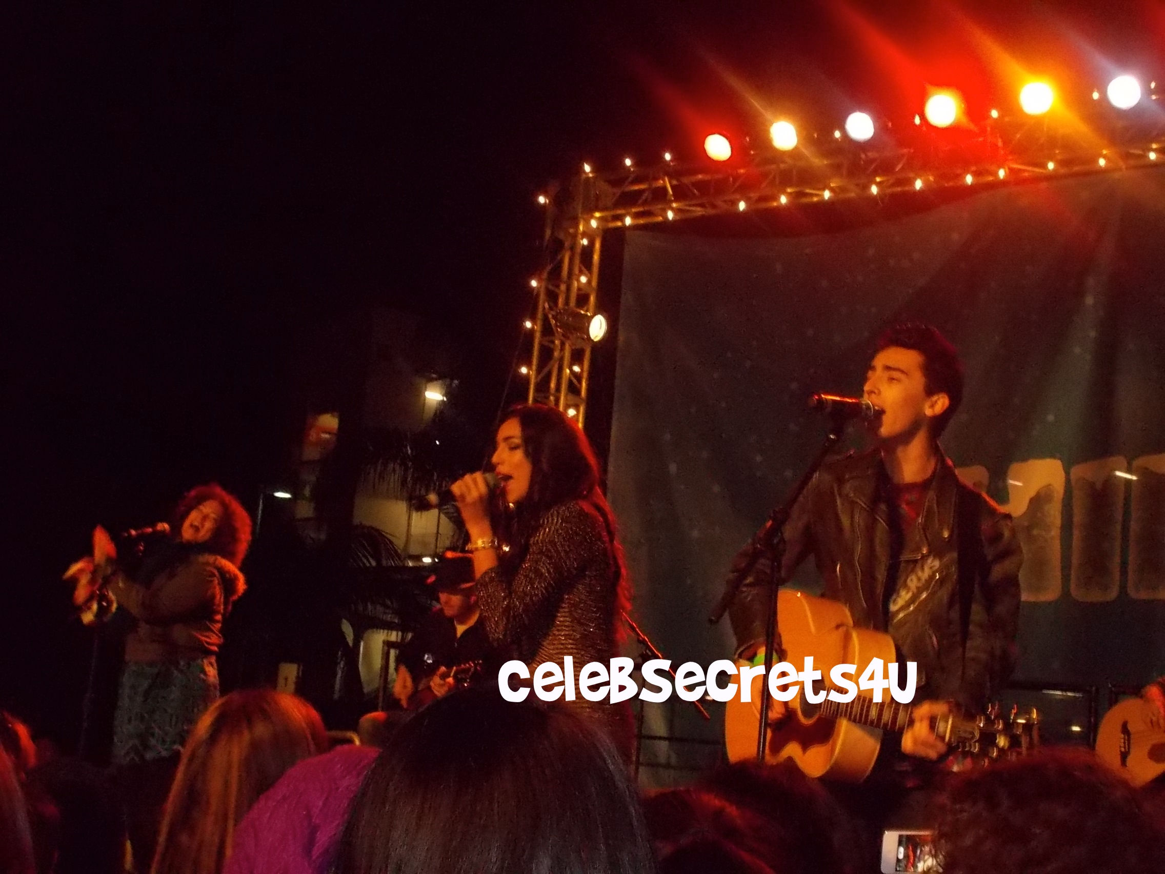 Exclusive: CelebSecrets4U “Chills Out” at The Queen Mary (@im5band @vanjessmusic @TheQueenMary)
