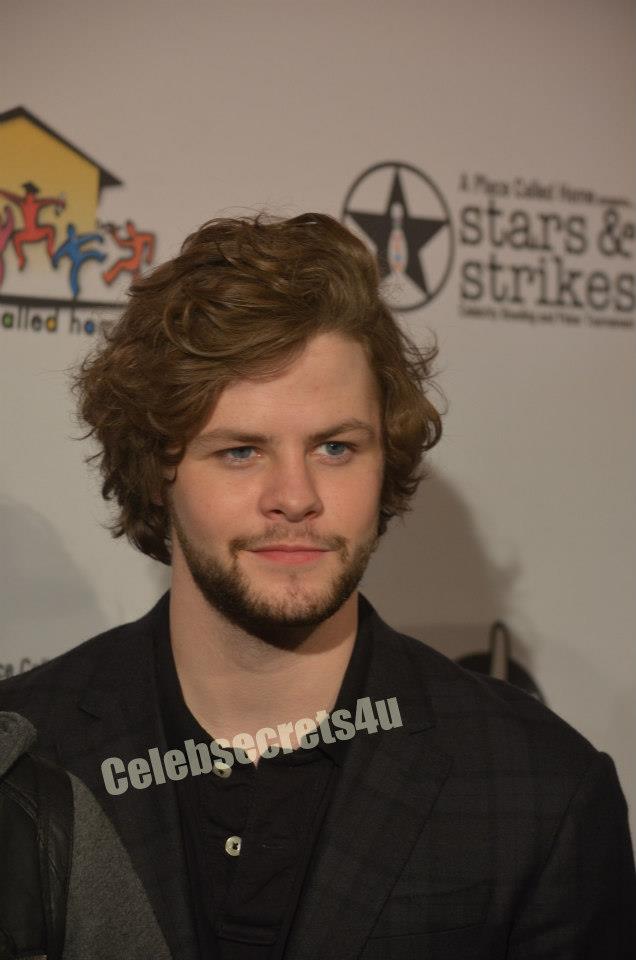 Exclusive: Fall Out Boy, Chris Brown, Ariana Grande, The Wanted & More at APCH’s 7th Annual Stars & Strikes Event