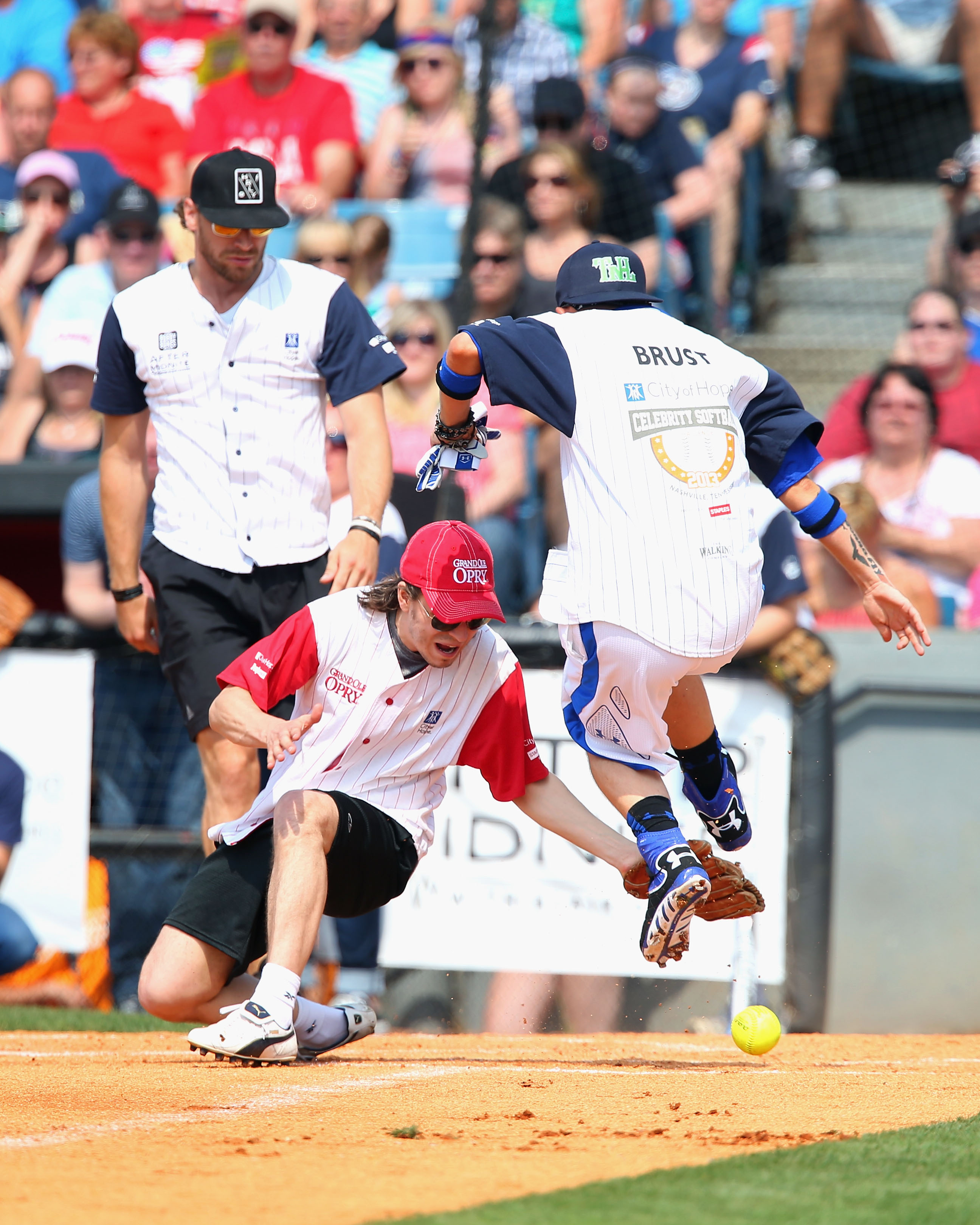 Exclusive: CelebSecrets4U Attends CMA Fest’s City of Hope Celebrity Softball Challenge @CityofHope #CMAFest