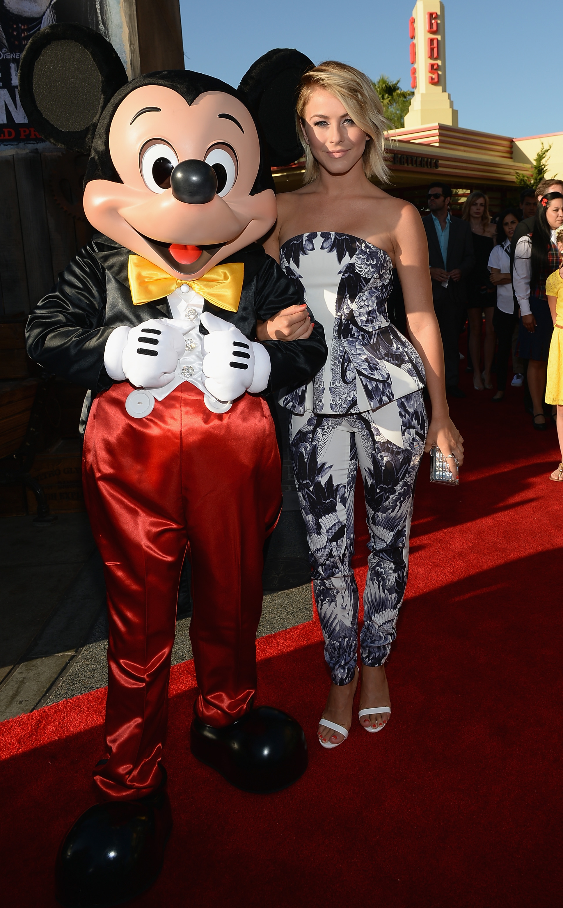 Exclusive: CelebSecrets4U Attends “The Lone Ranger” Premiere (@LoneRanger)