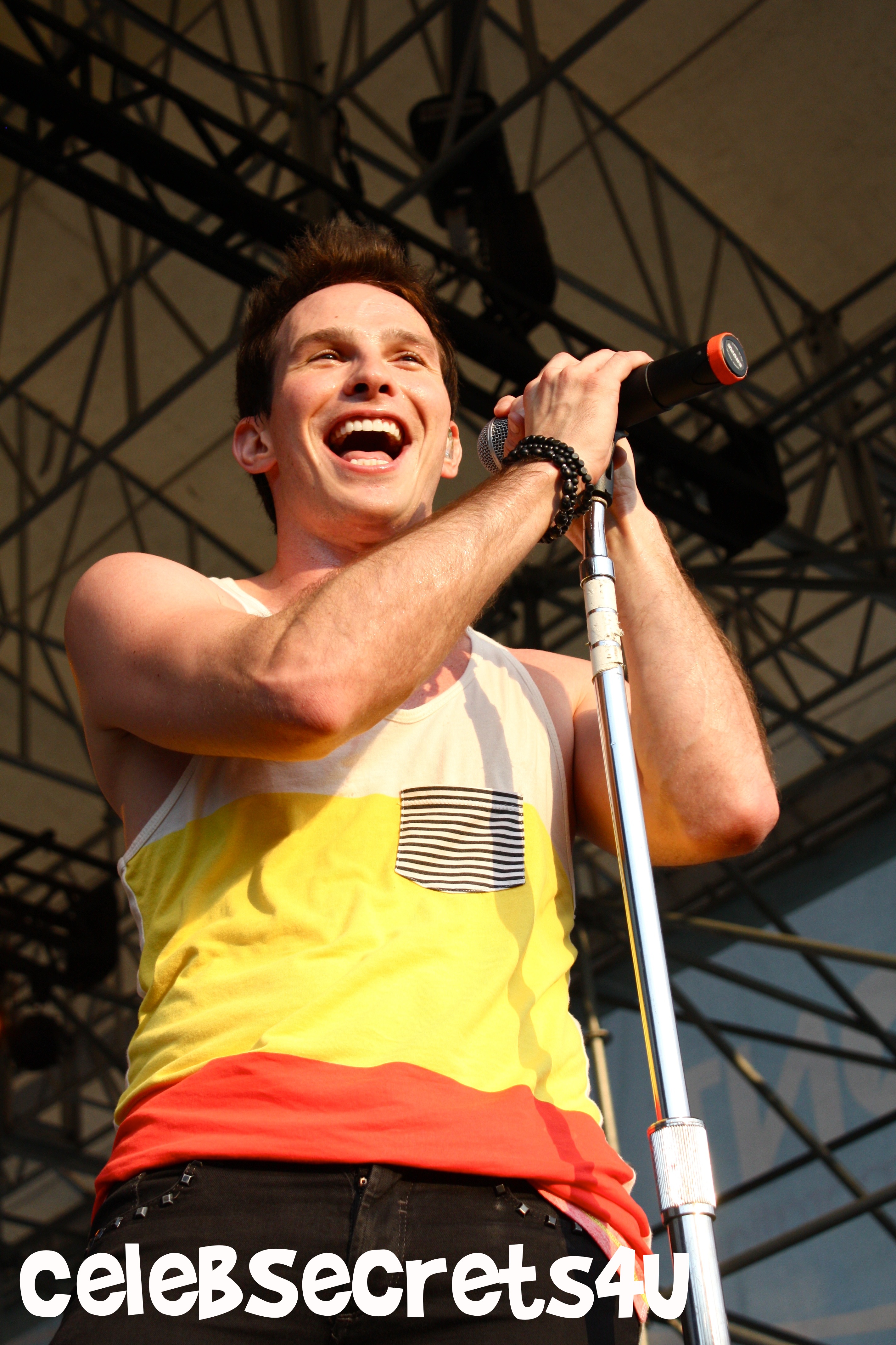 Exclusive: CelebSecrets4U Attends Pop-Tarts’ “Crazy Good Summer” Concert feat. Demi Lovato