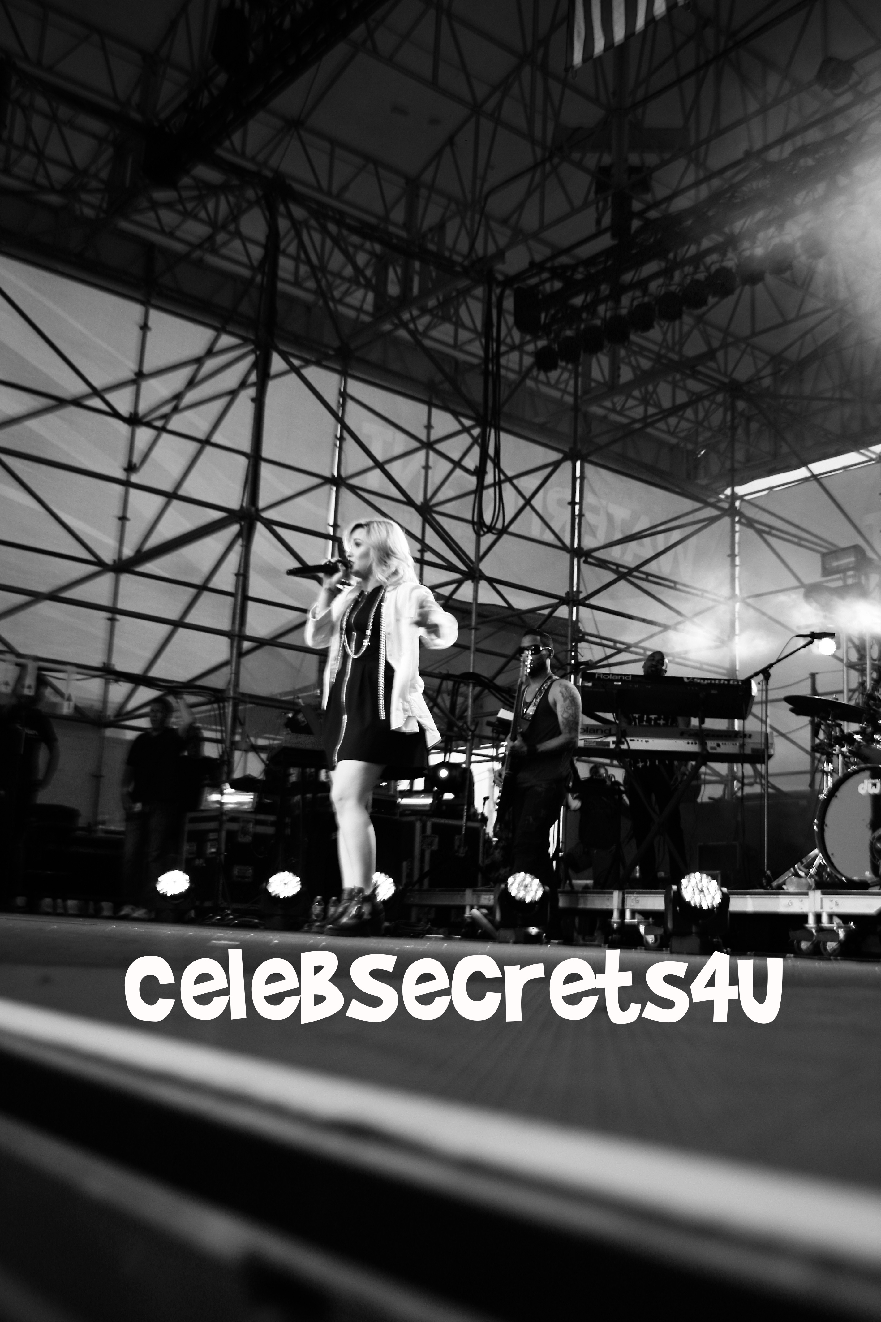 Exclusive: CelebSecrets4U Attends Pop-Tarts’ “Crazy Good Summer” Concert feat. Demi Lovato