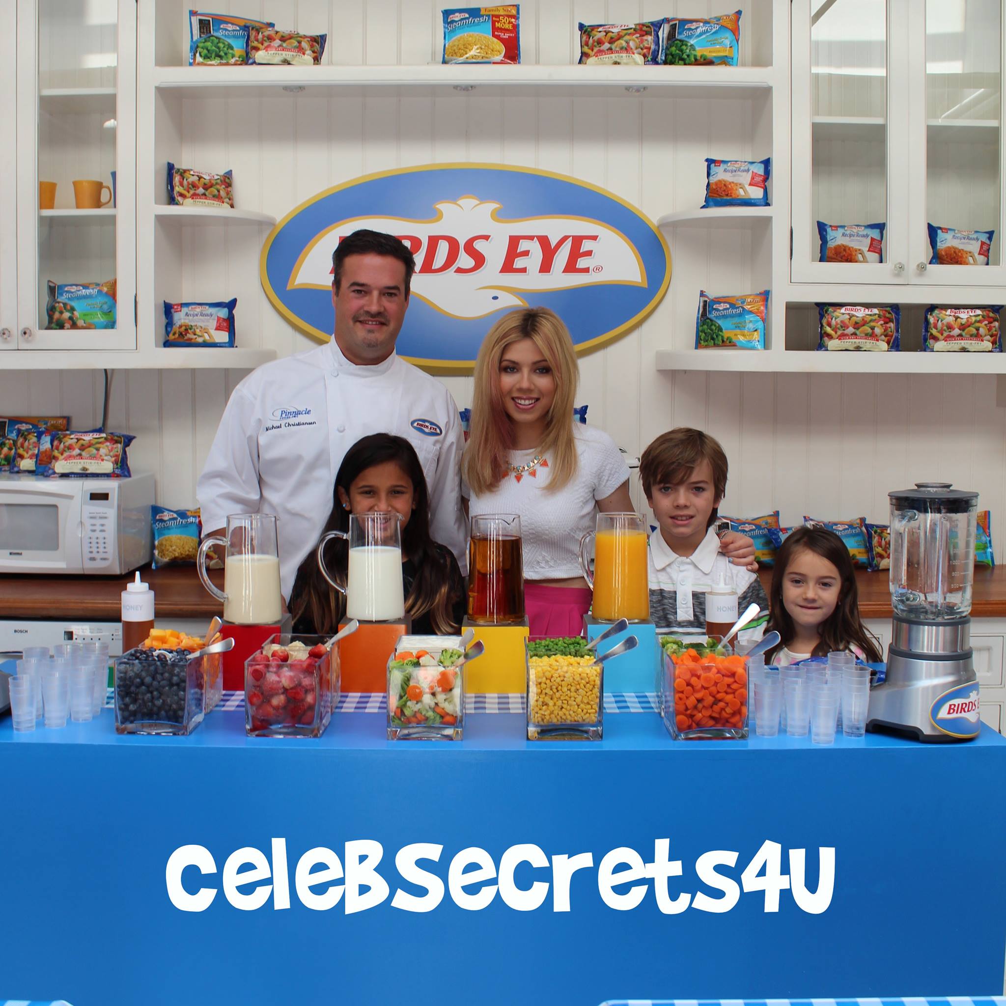 Exclusive: Jennette McCurdy “Plays With Veggies” in NYC (@jennettemccurdy @BirdsEye)