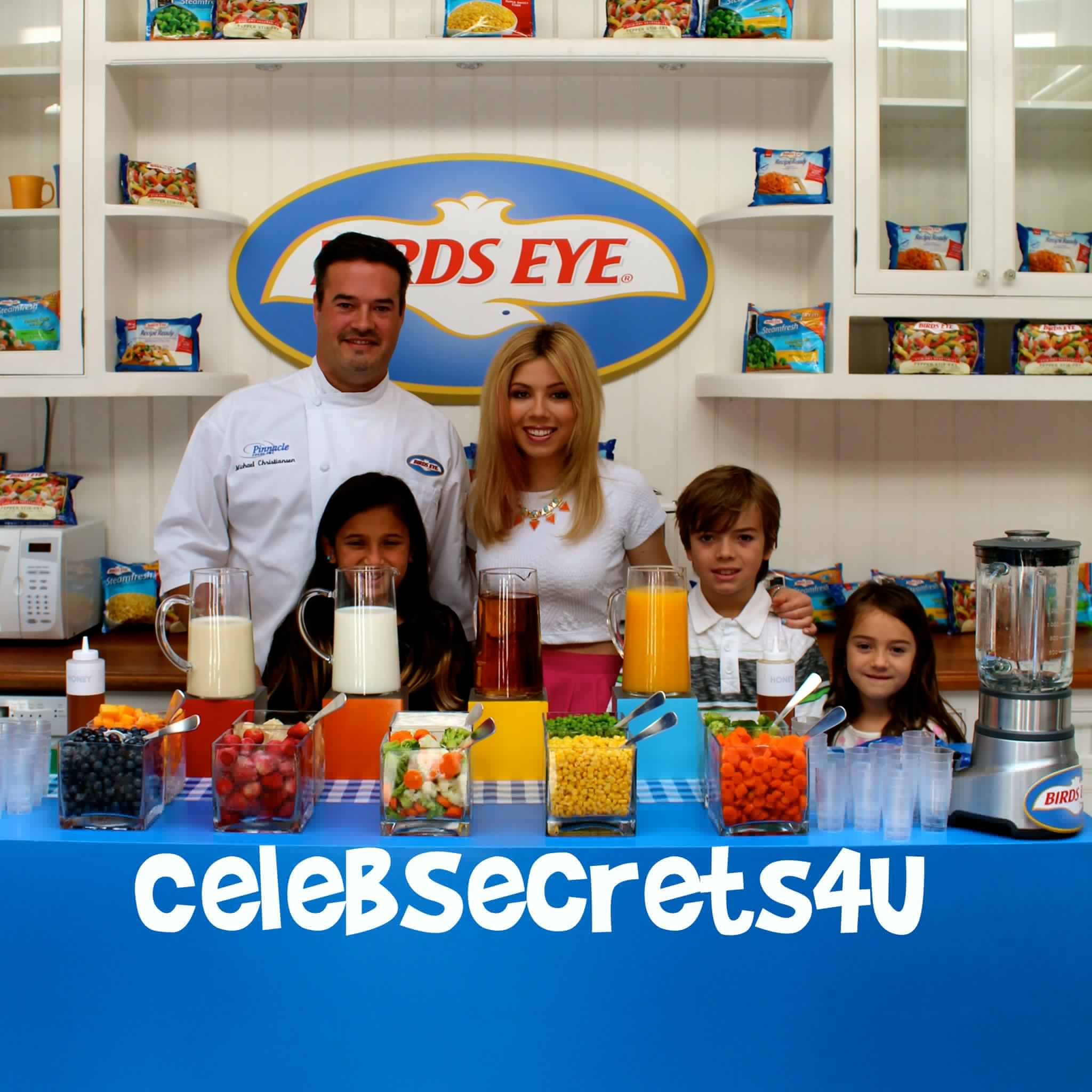 Exclusive: Jennette McCurdy “Plays With Veggies” in NYC (@jennettemccurdy @BirdsEye)
