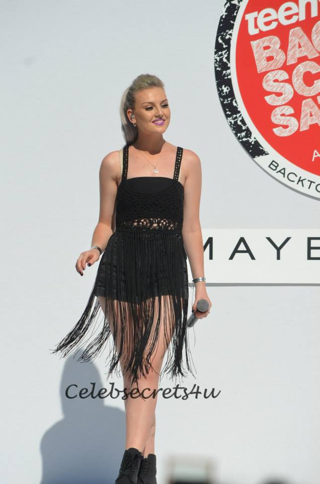 Exclusive: CelebSecrets4U Attends Teen Vogue’s Back To School Saturday Fashion Show! (@TeenVogue)