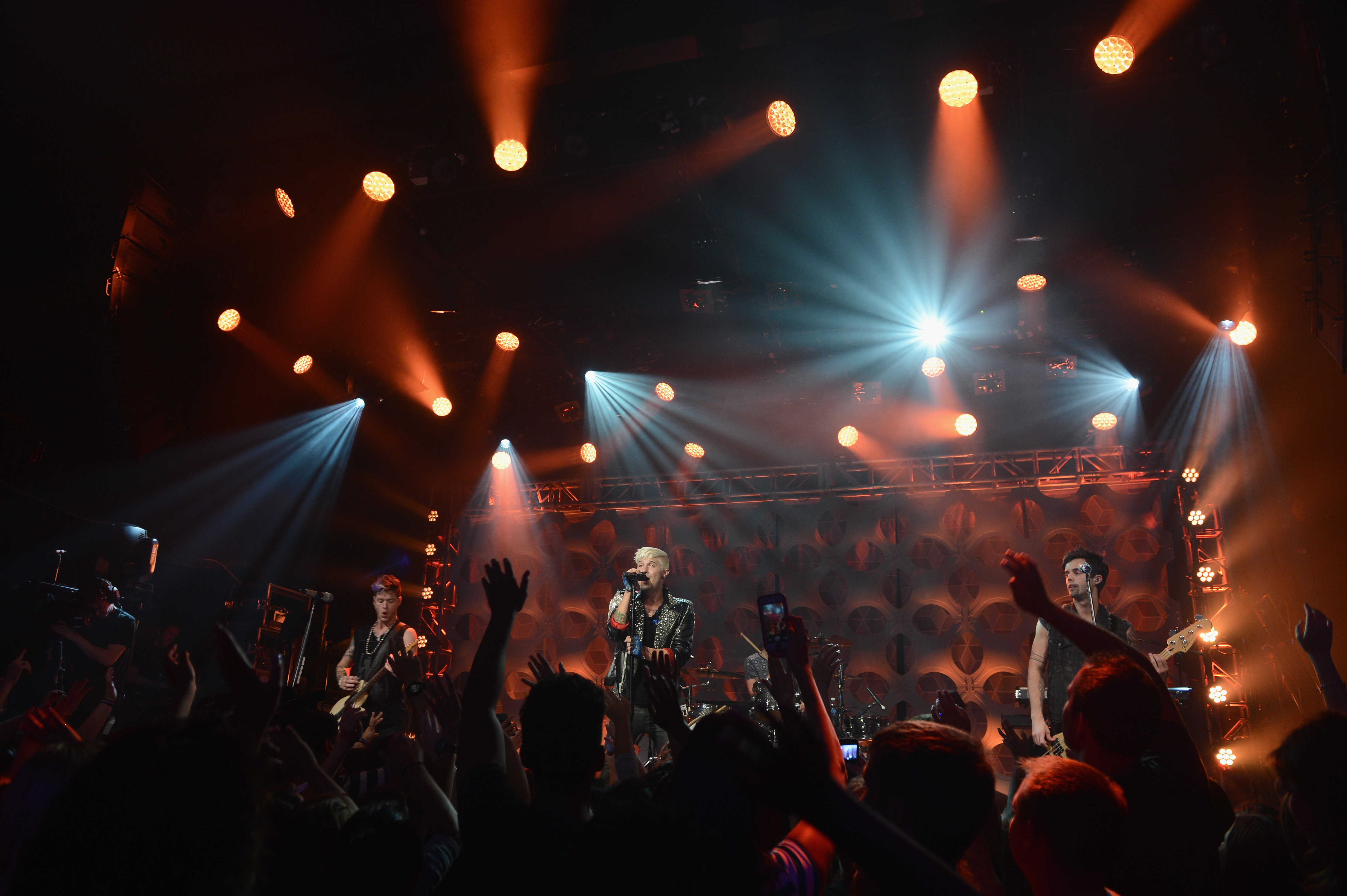 Exclusive: CelebSecrets4U Checks Out Pop-Tarts VMA Concert with Fifth Harmony & Hot Chelle Rae (@poptarts411)