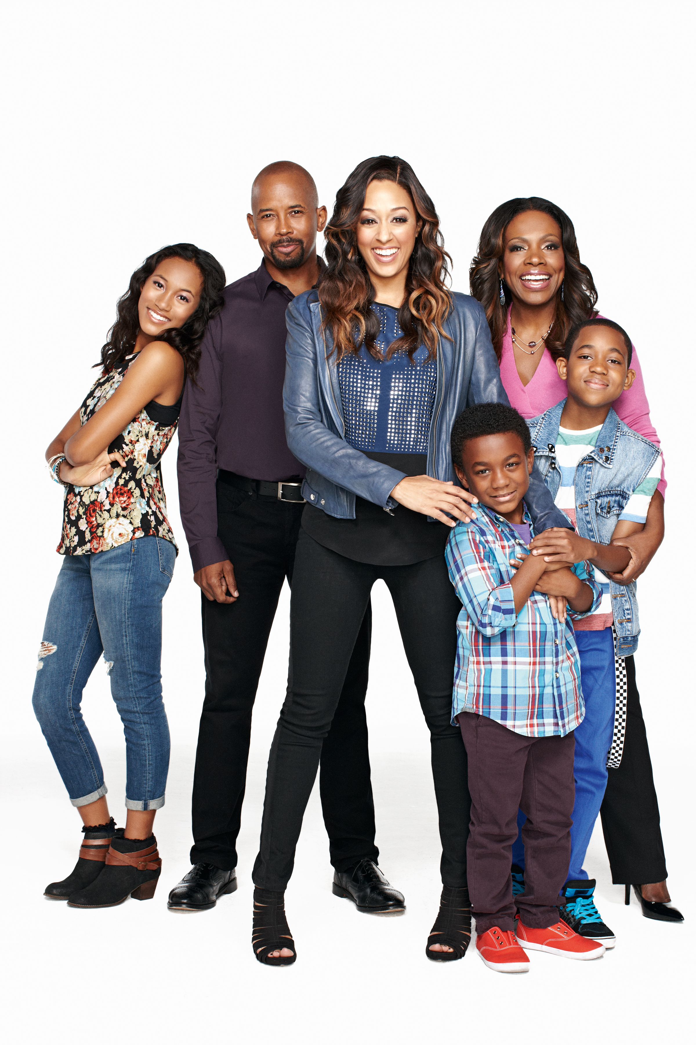 Exclusive: CelebSecrets4U Goes On Set of Nick at Nite’s “Instant Mom” (@TiaMowry @sydneypark1031)