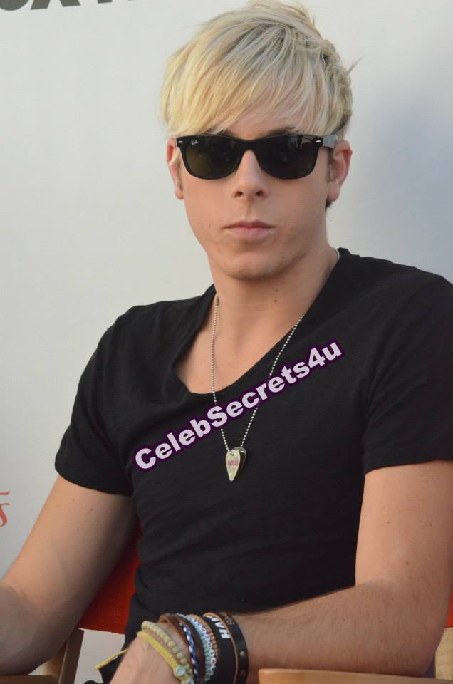 R5: 12th Annual Citadel Outlets Christmas Tree Lighting w/Jesse McCartney & Bonnie McKee