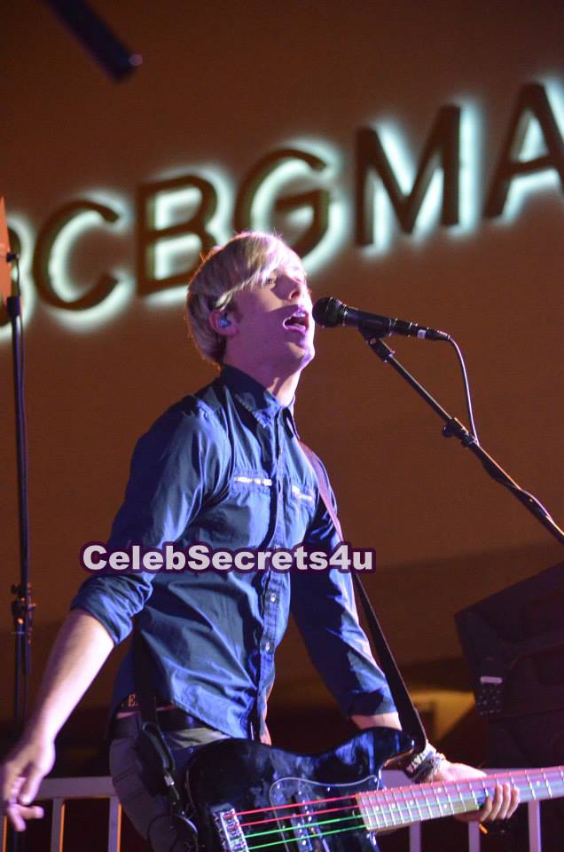 R5: 12th Annual Citadel Outlets Christmas Tree Lighting w/Jesse McCartney & Bonnie McKee