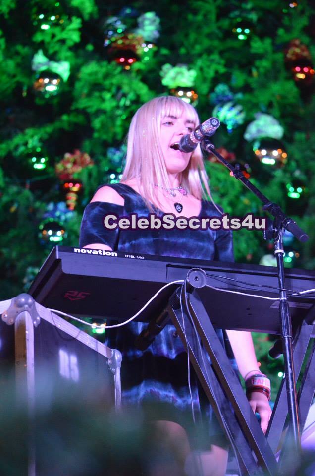 R5: 12th Annual Citadel Outlets Christmas Tree Lighting w/Jesse McCartney & Bonnie McKee