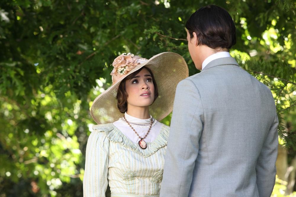 Exclusive: CelebSecrets4U Chats “Ravenswood” Mid-season Finale with Britne Oldford (@britneoldford)