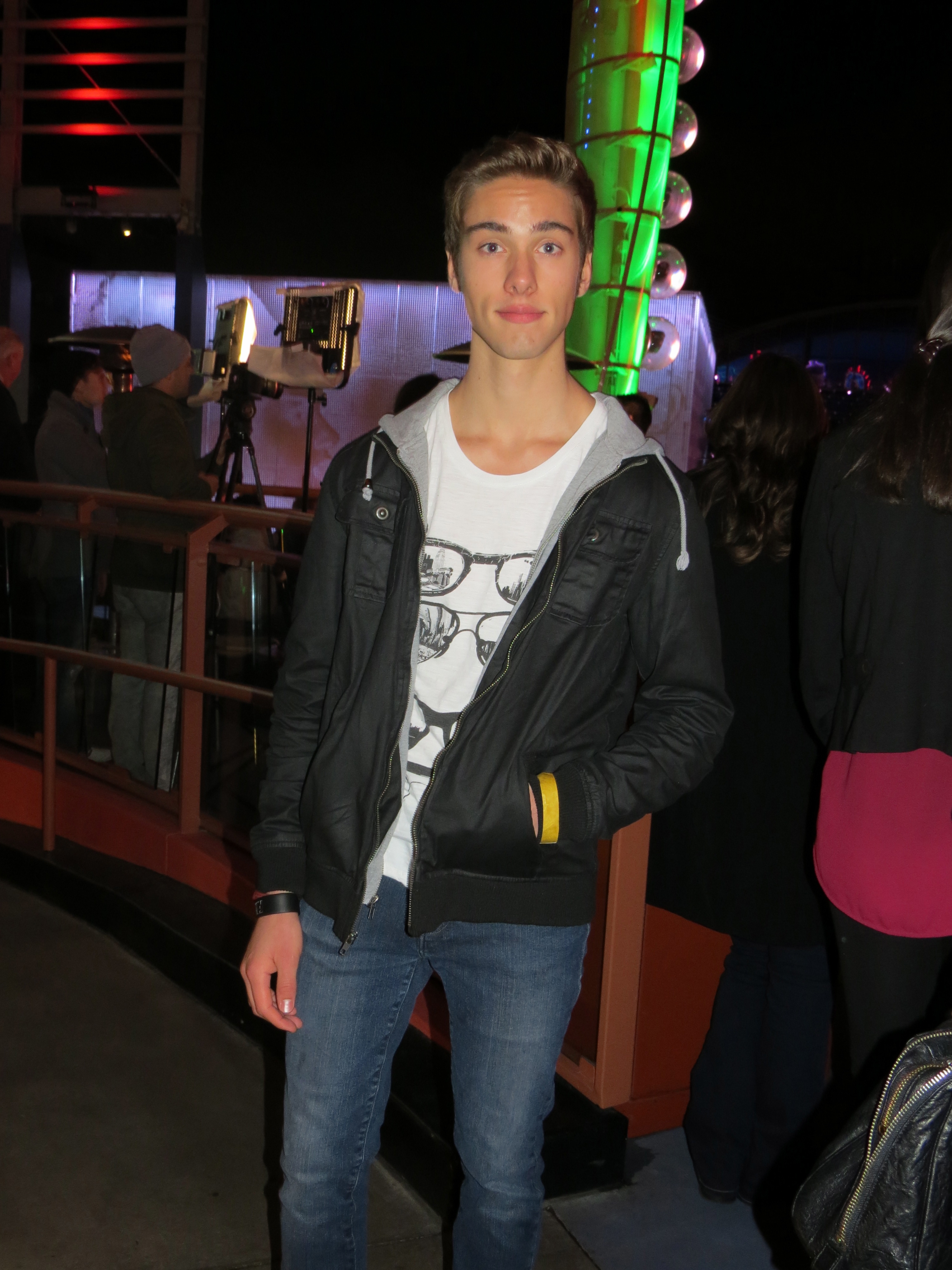 Exclusive: CelebSecrets4U Attends the ‘Rock The Red Kettle’ Concert! (@SalvationArmyUS)