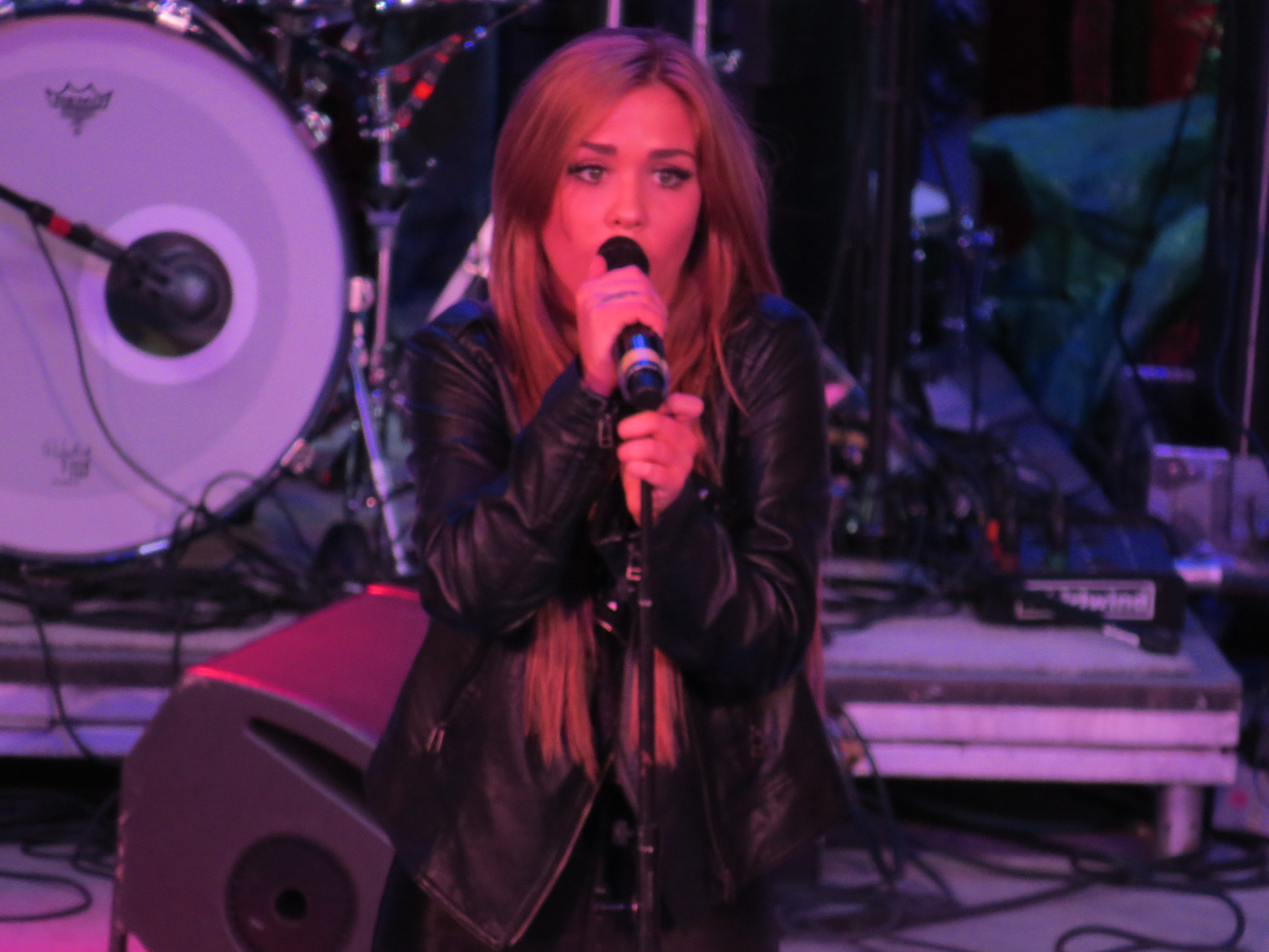 Exclusive: CelebSecrets4U Attends the ‘Rock The Red Kettle’ Concert! (@SalvationArmyUS)