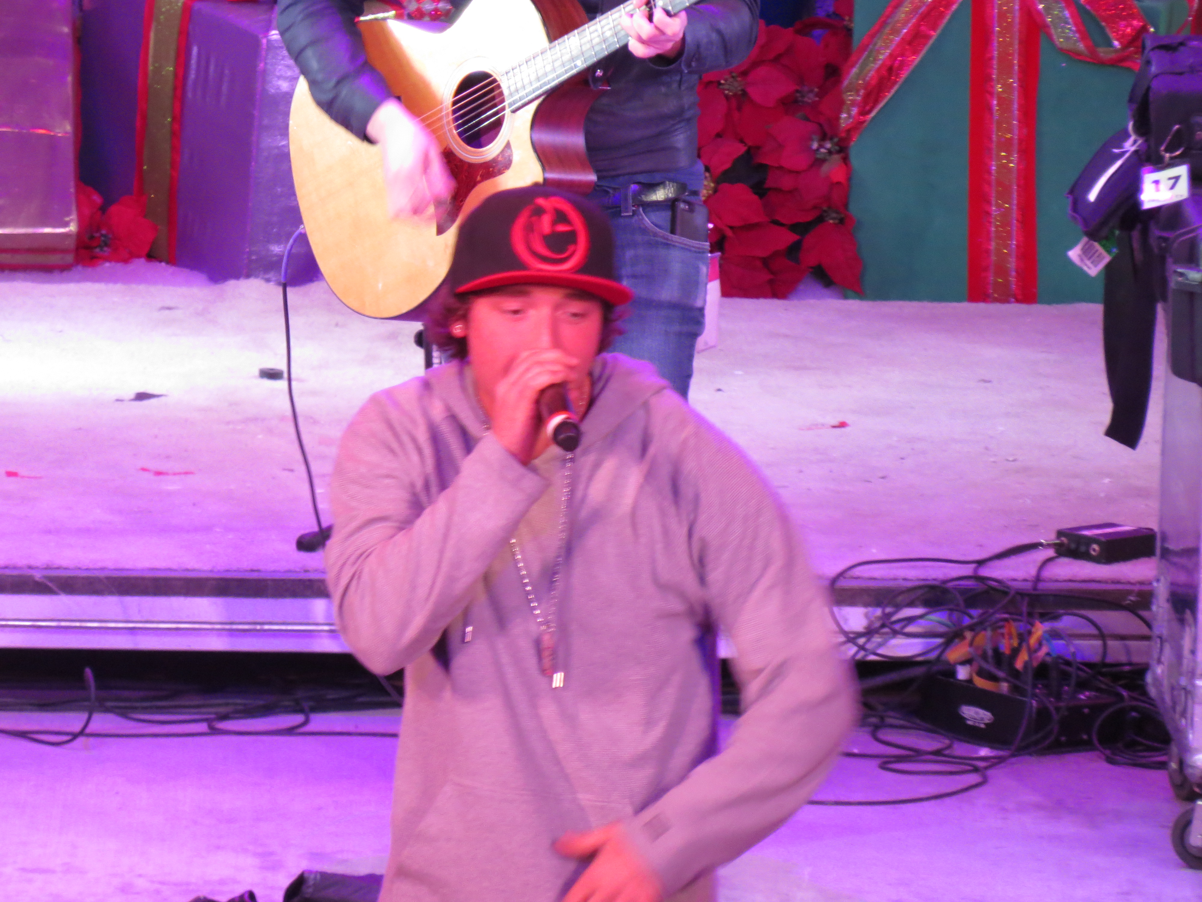 Exclusive: CelebSecrets4U Attends the ‘Rock The Red Kettle’ Concert! (@SalvationArmyUS)