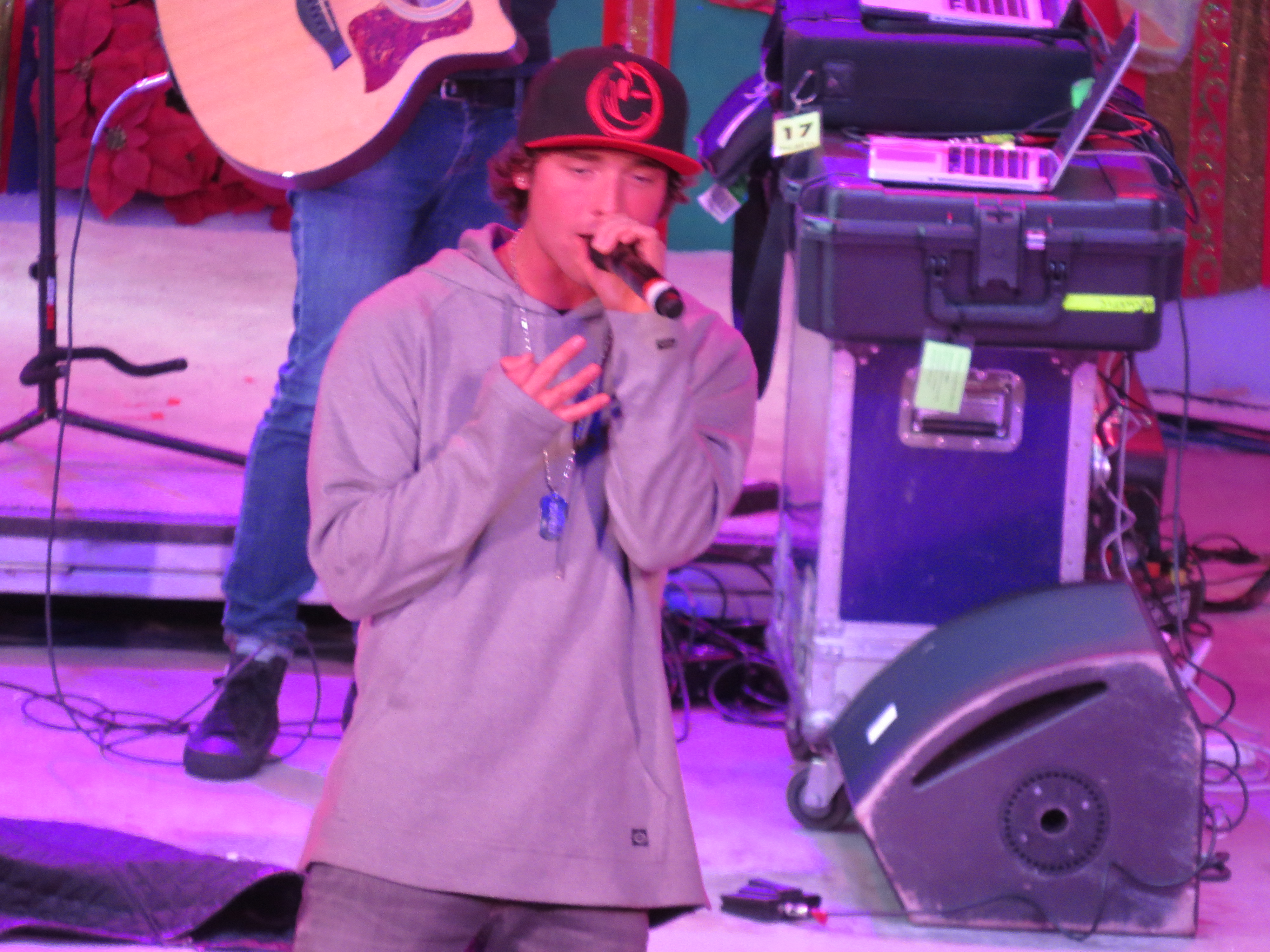 Exclusive: CelebSecrets4U Attends the ‘Rock The Red Kettle’ Concert! (@SalvationArmyUS)