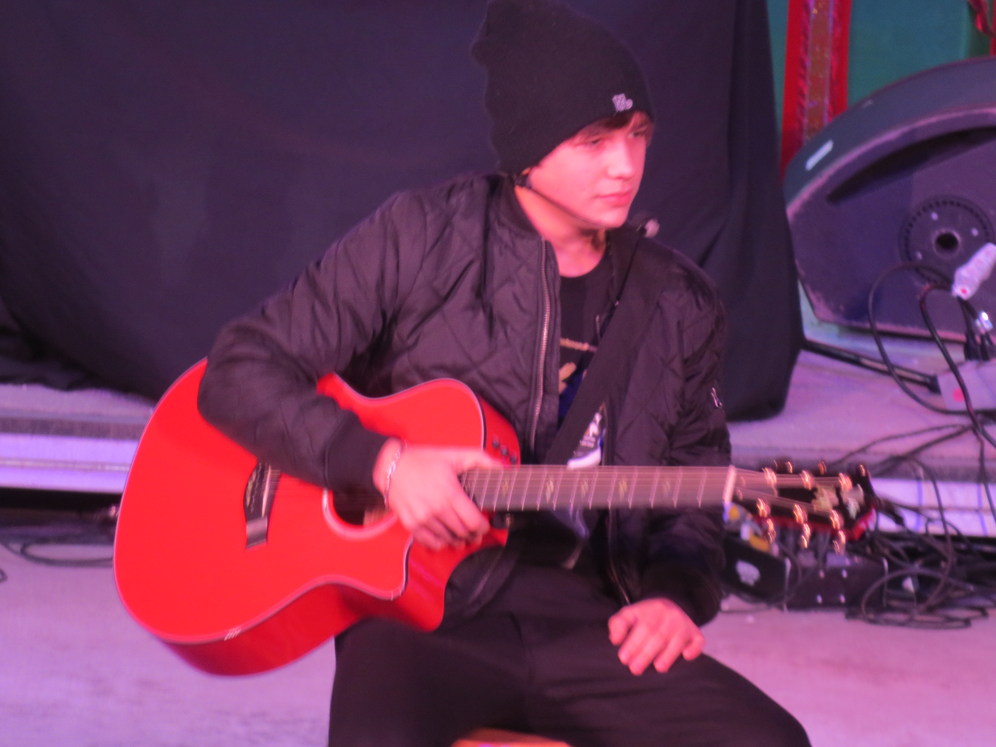 Exclusive: CelebSecrets4U Attends the ‘Rock The Red Kettle’ Concert! (@SalvationArmyUS)