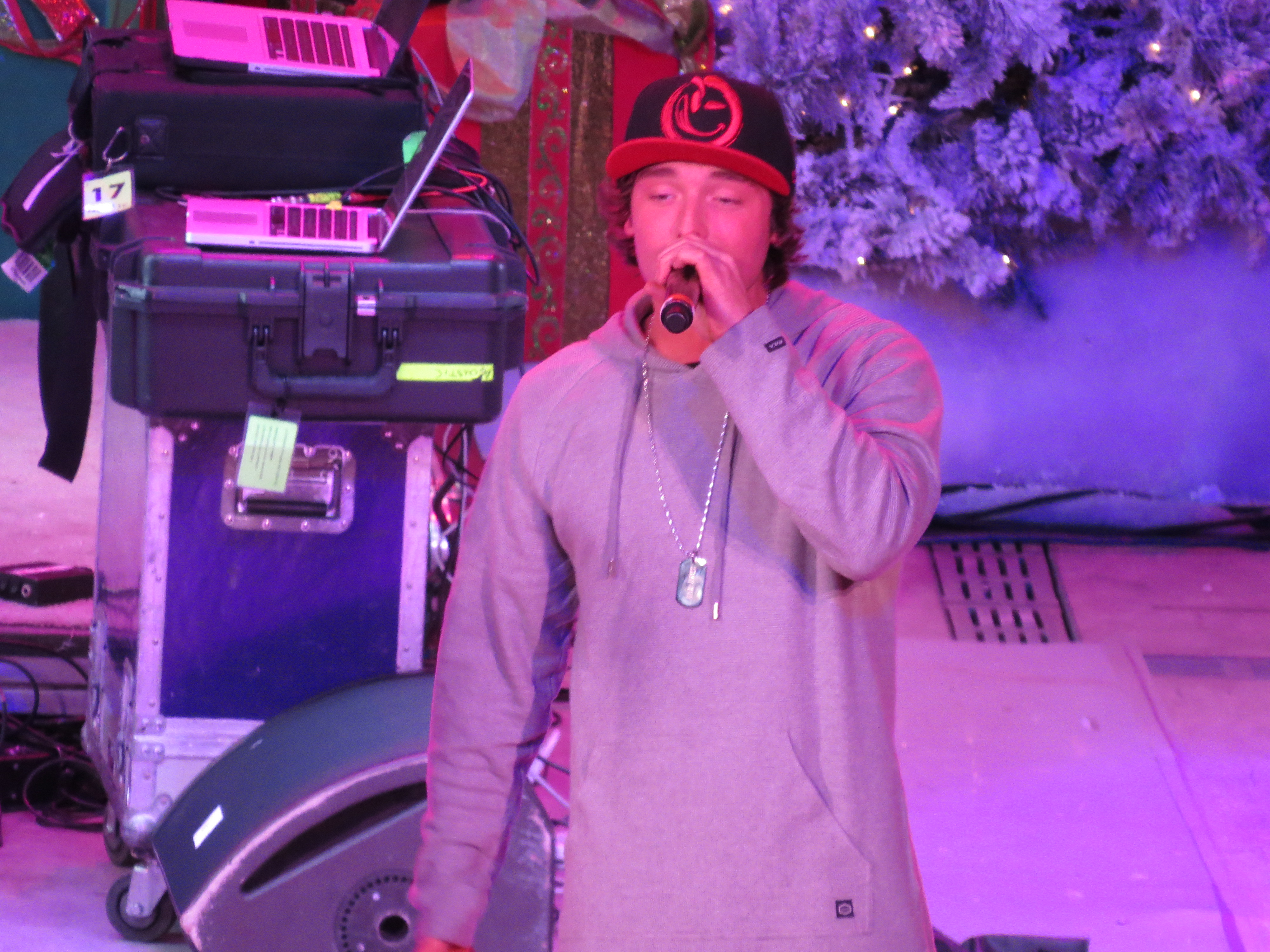 Exclusive: CelebSecrets4U Attends the ‘Rock The Red Kettle’ Concert! (@SalvationArmyUS)