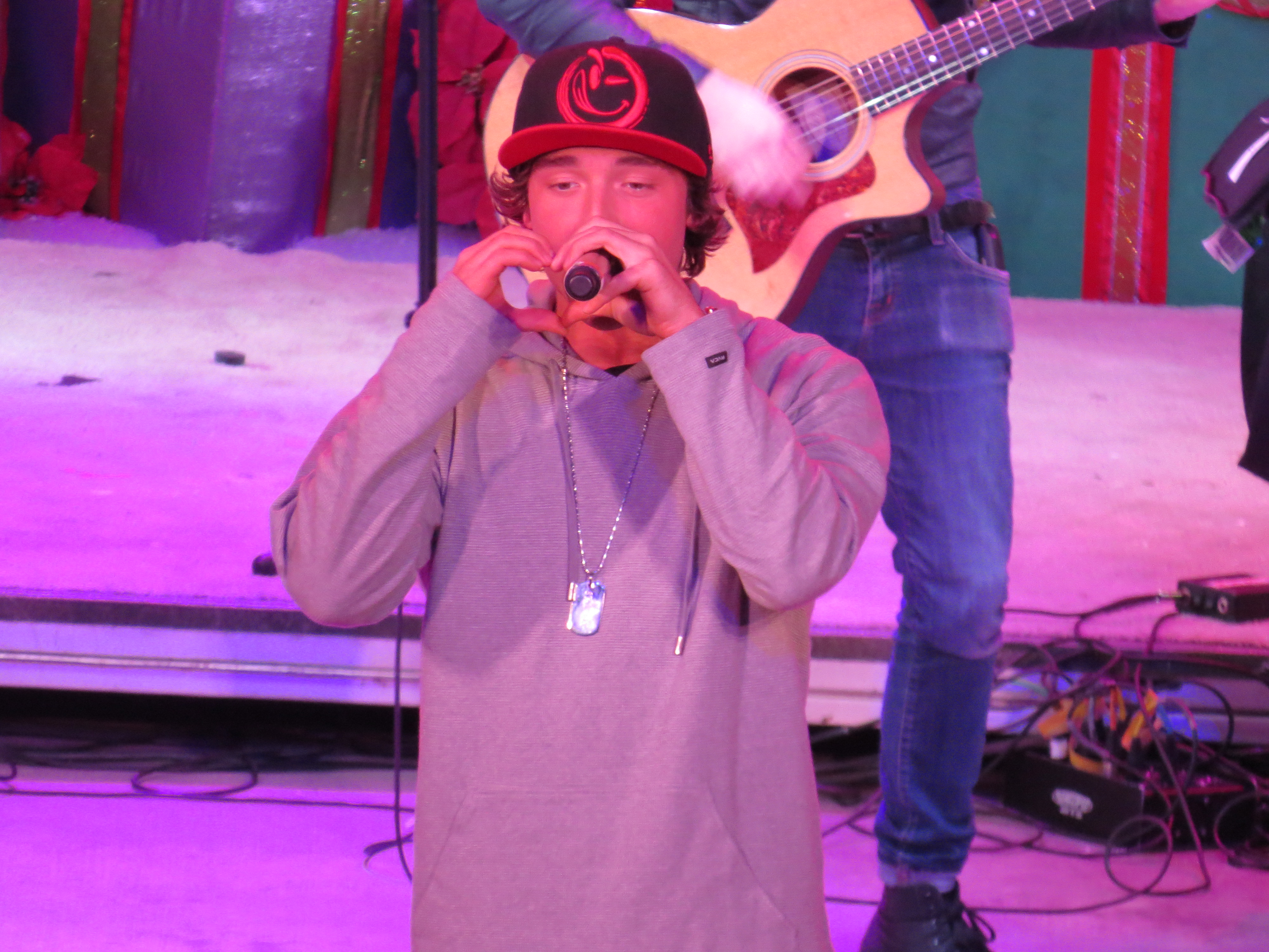 Exclusive: CelebSecrets4U Attends the ‘Rock The Red Kettle’ Concert! (@SalvationArmyUS)