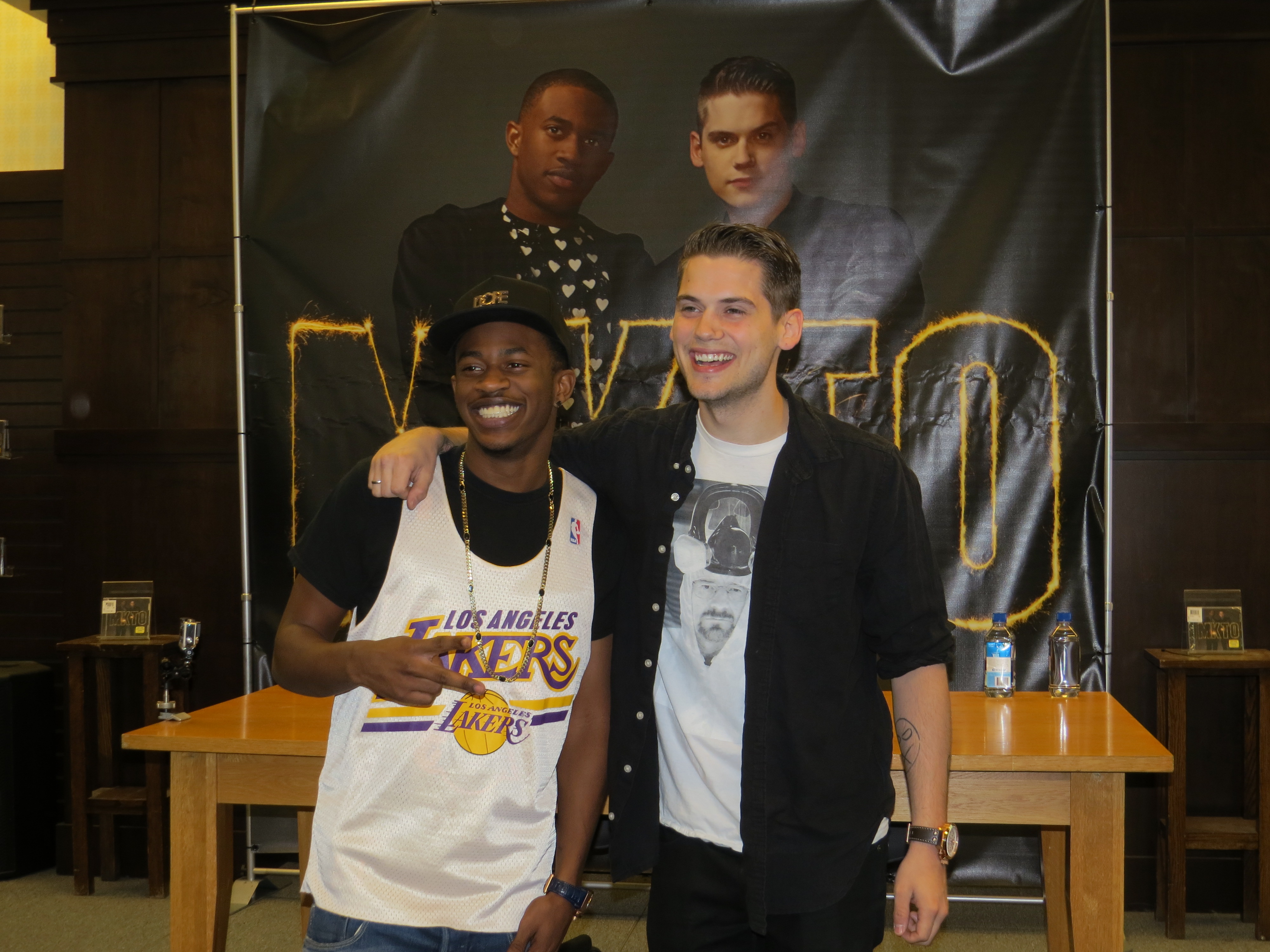 MKTO: Barnes and Noble Signing at The Grove! (@WeAreMKTO @FollowOller @therealmalcolm)