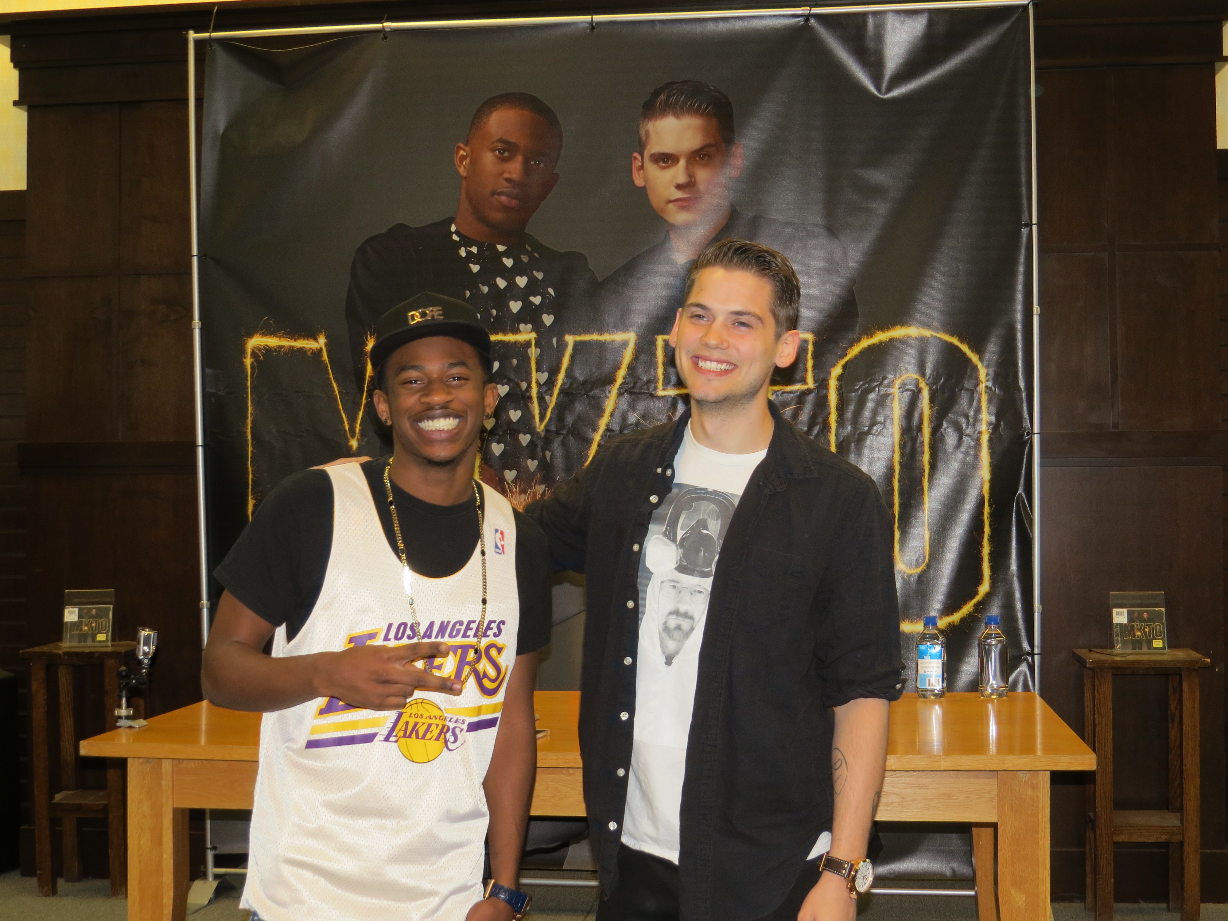 MKTO: Barnes and Noble Signing at The Grove! (@WeAreMKTO @FollowOller @therealmalcolm)