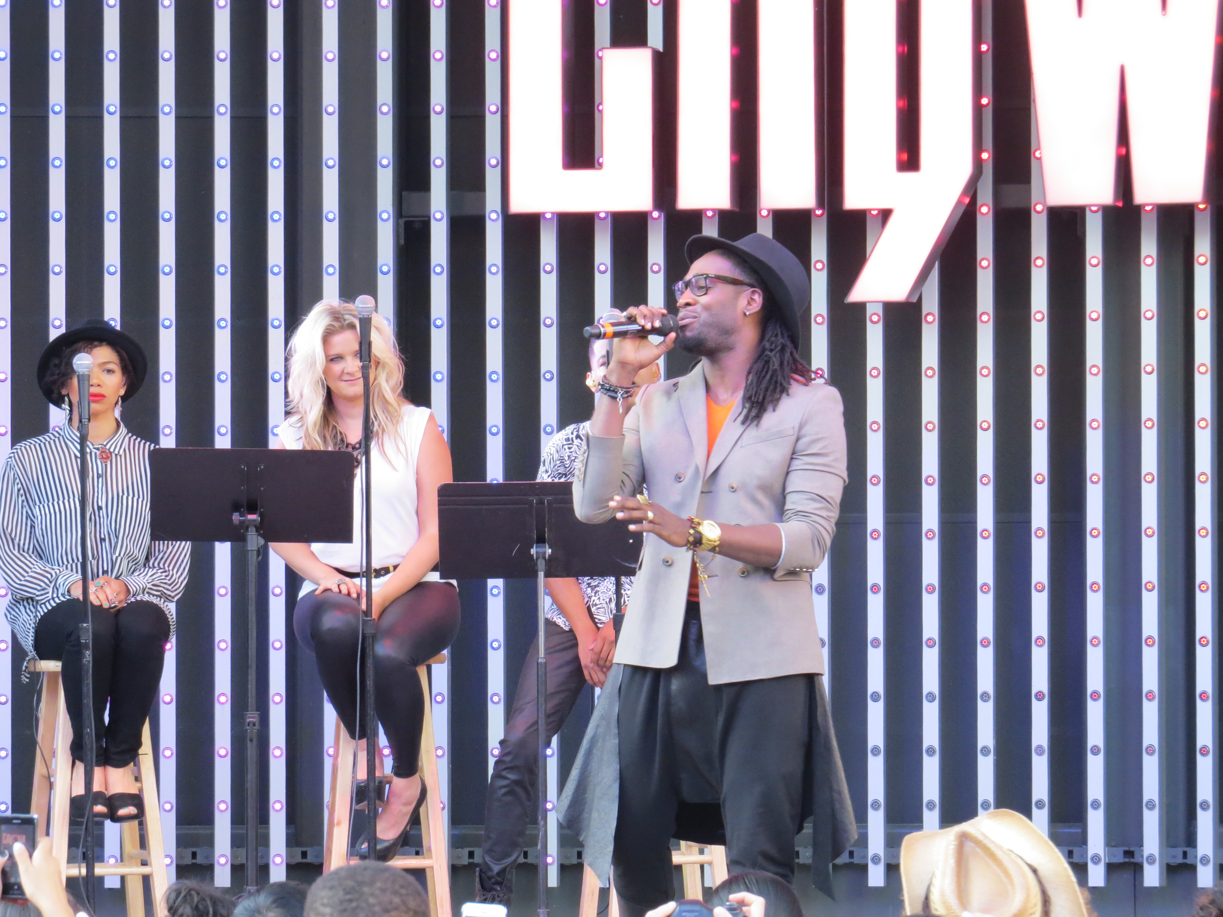 Exclusive: CelebSecrets4U Attends The Voice Top 12 Concert! (@NBCTheVoice)