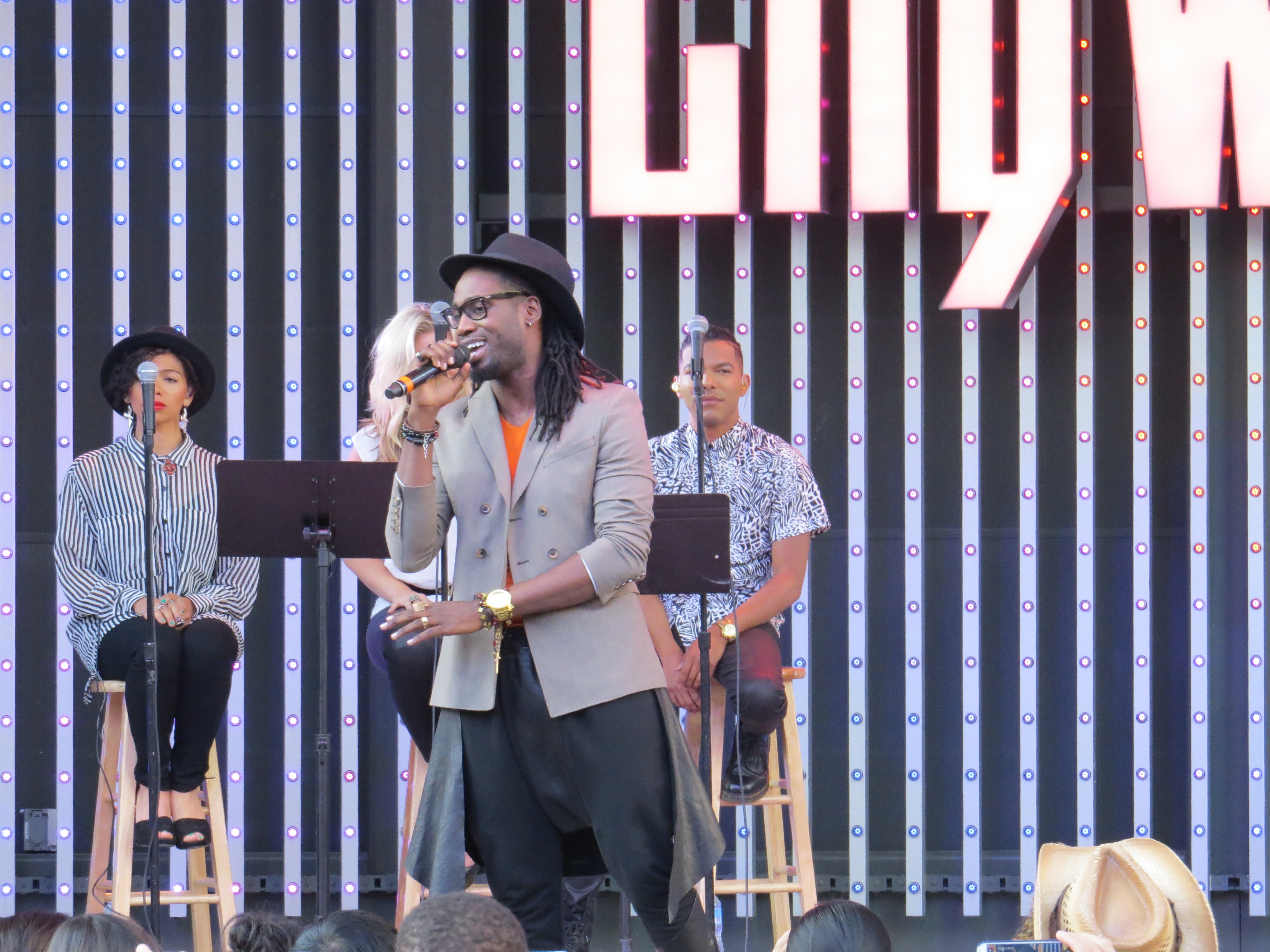 Exclusive: CelebSecrets4U Attends The Voice Top 12 Concert! (@NBCTheVoice)