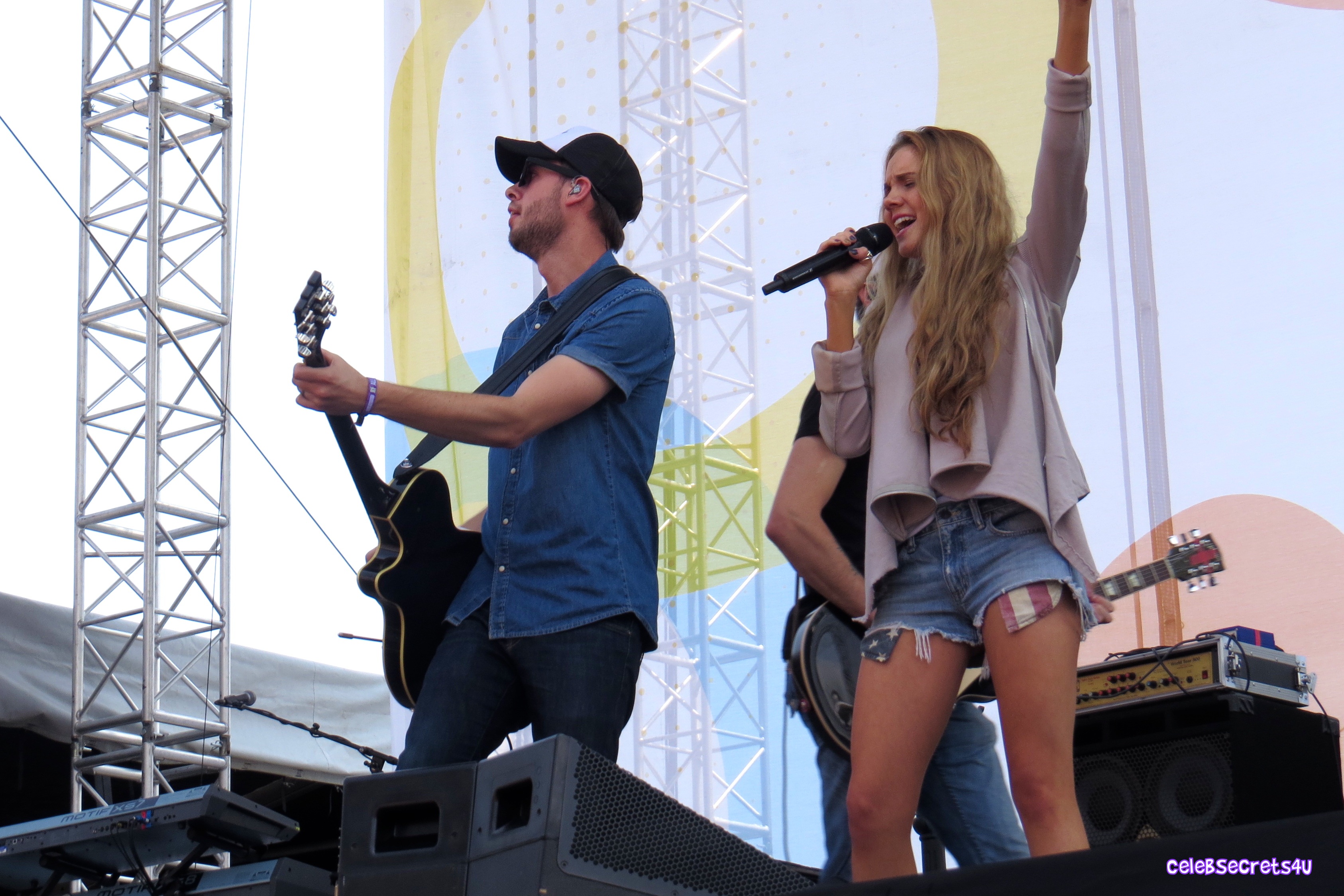 Danielle Bradbery: Chevy Riverfront Stage at CMA Fest! (Photos & Videos) @dbradbery