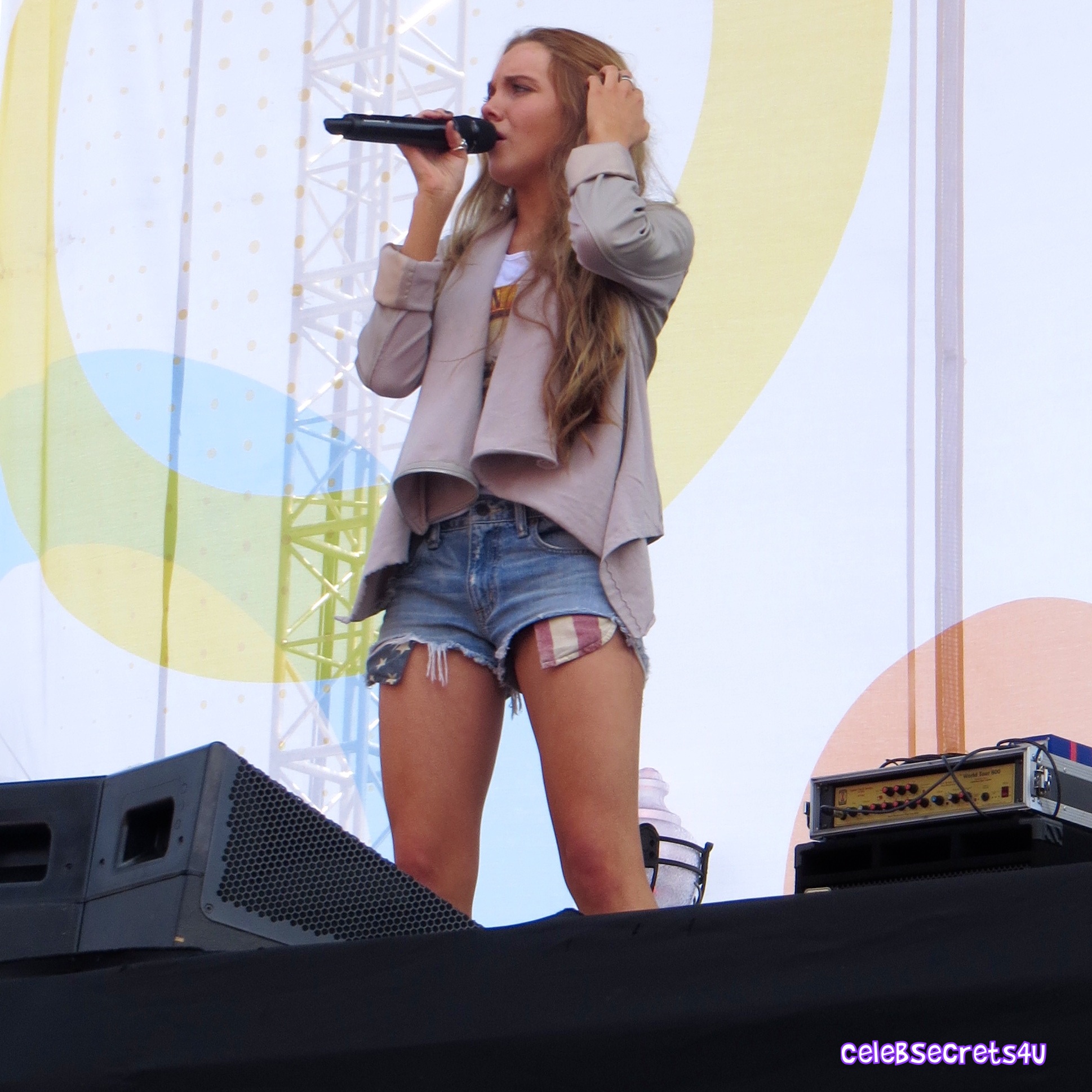 Danielle Bradbery: Chevy Riverfront Stage at CMA Fest! (Photos & Videos) @dbradbery