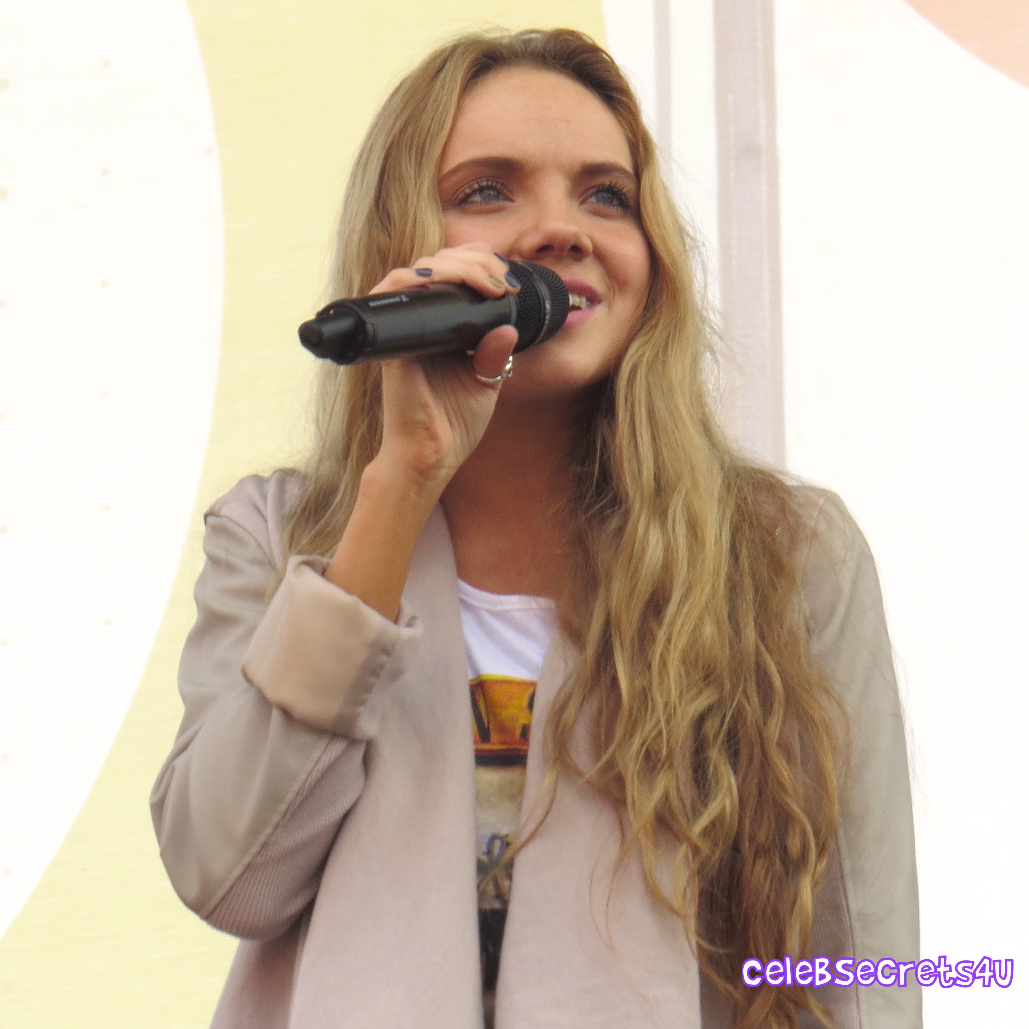 Danielle Bradbery: Chevy Riverfront Stage at CMA Fest! (Photos & Videos) @dbradbery