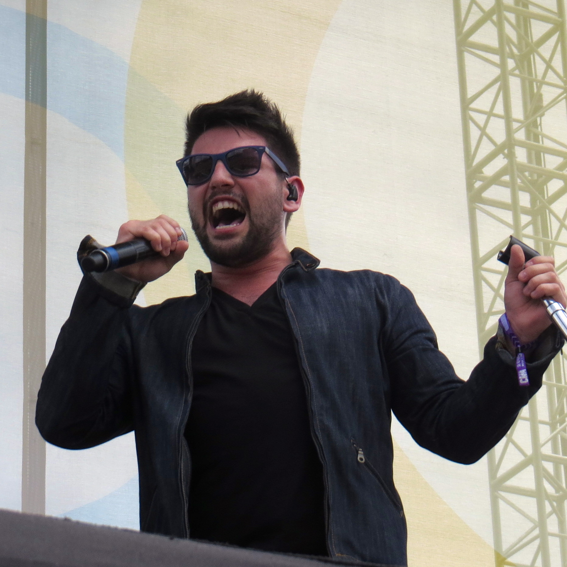 Dan + Shay: Chevrolet Riverfront Stage at CMA Fest! (@DanAndShay)