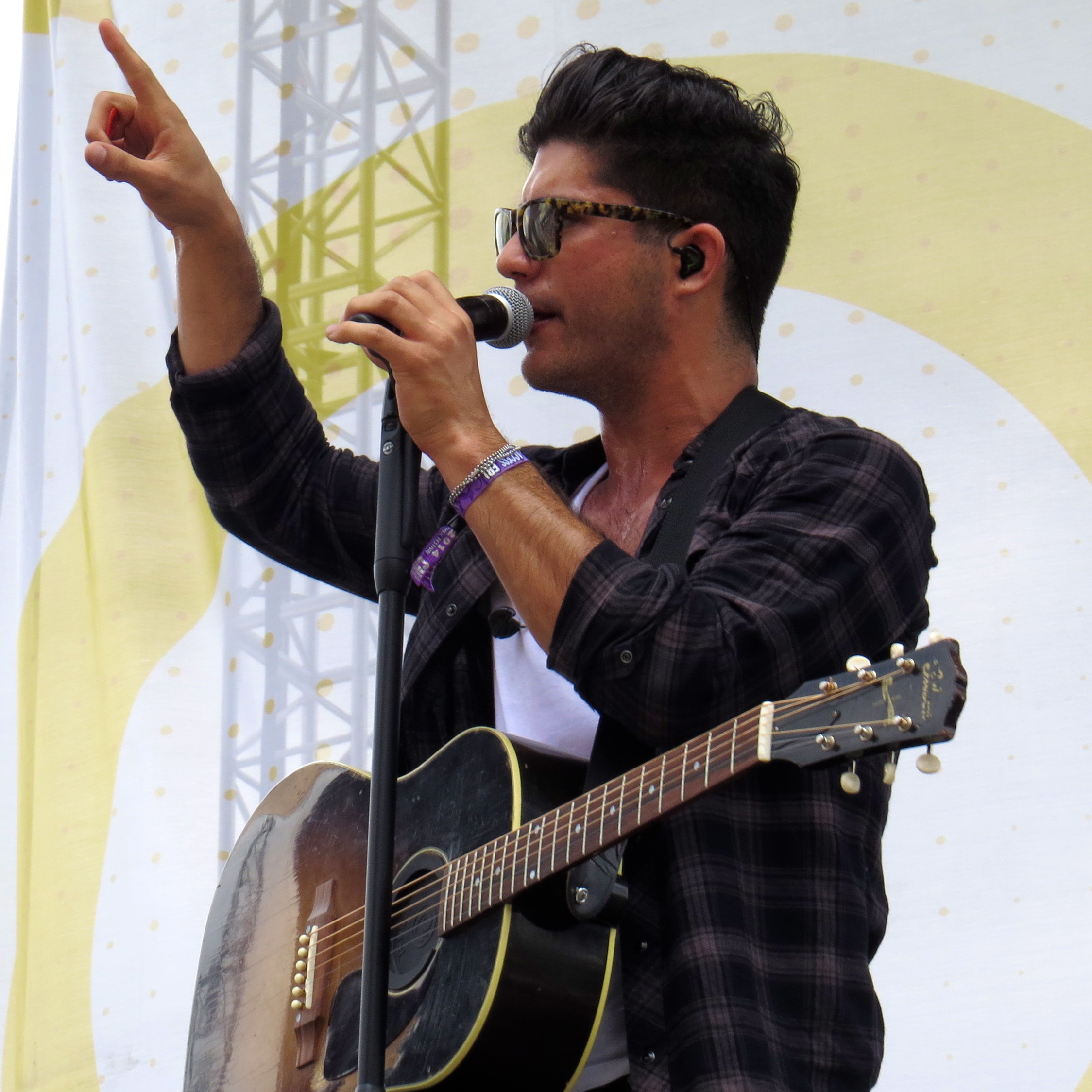Dan + Shay: Chevrolet Riverfront Stage at CMA Fest! (@DanAndShay)