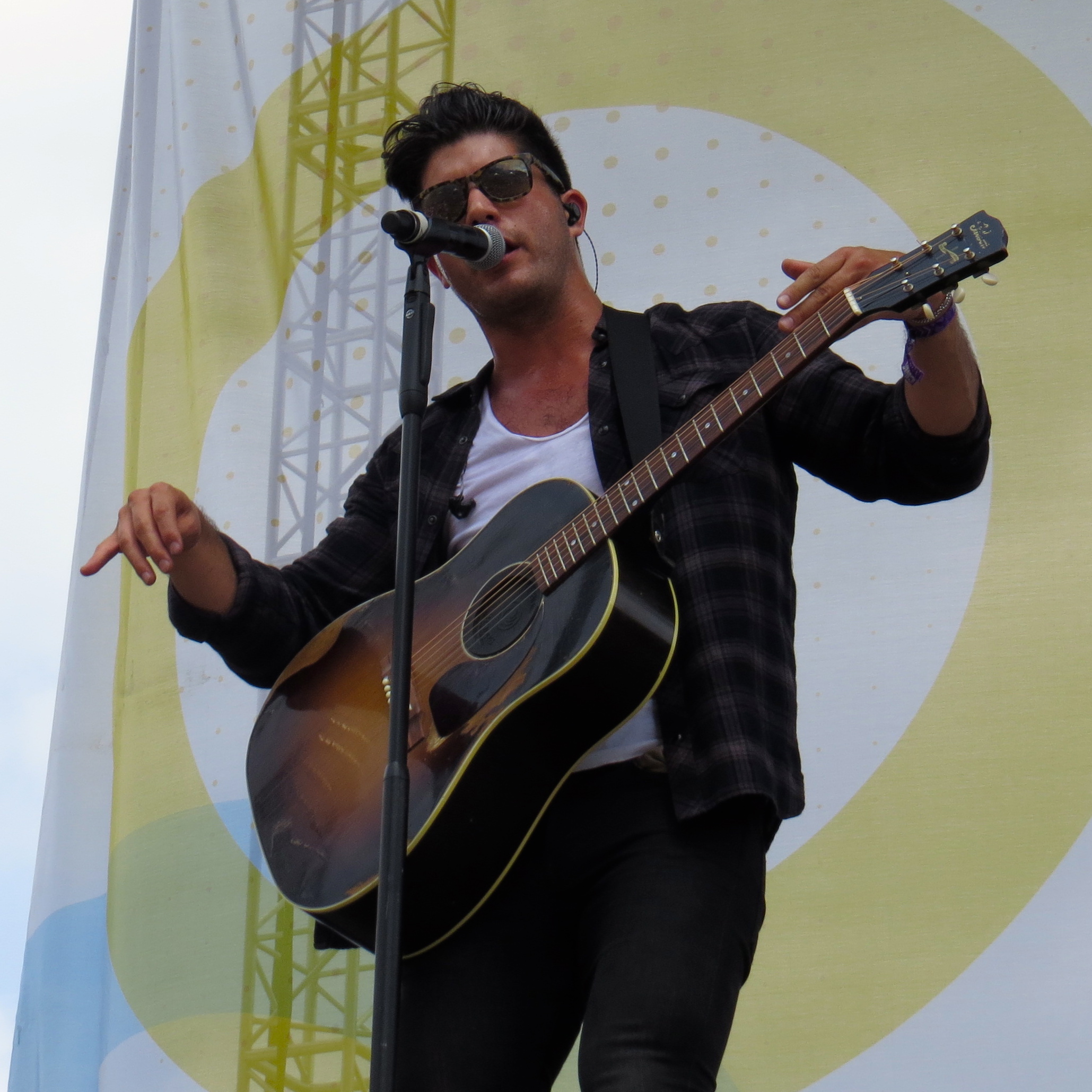 Dan + Shay: Chevrolet Riverfront Stage at CMA Fest! (@DanAndShay)