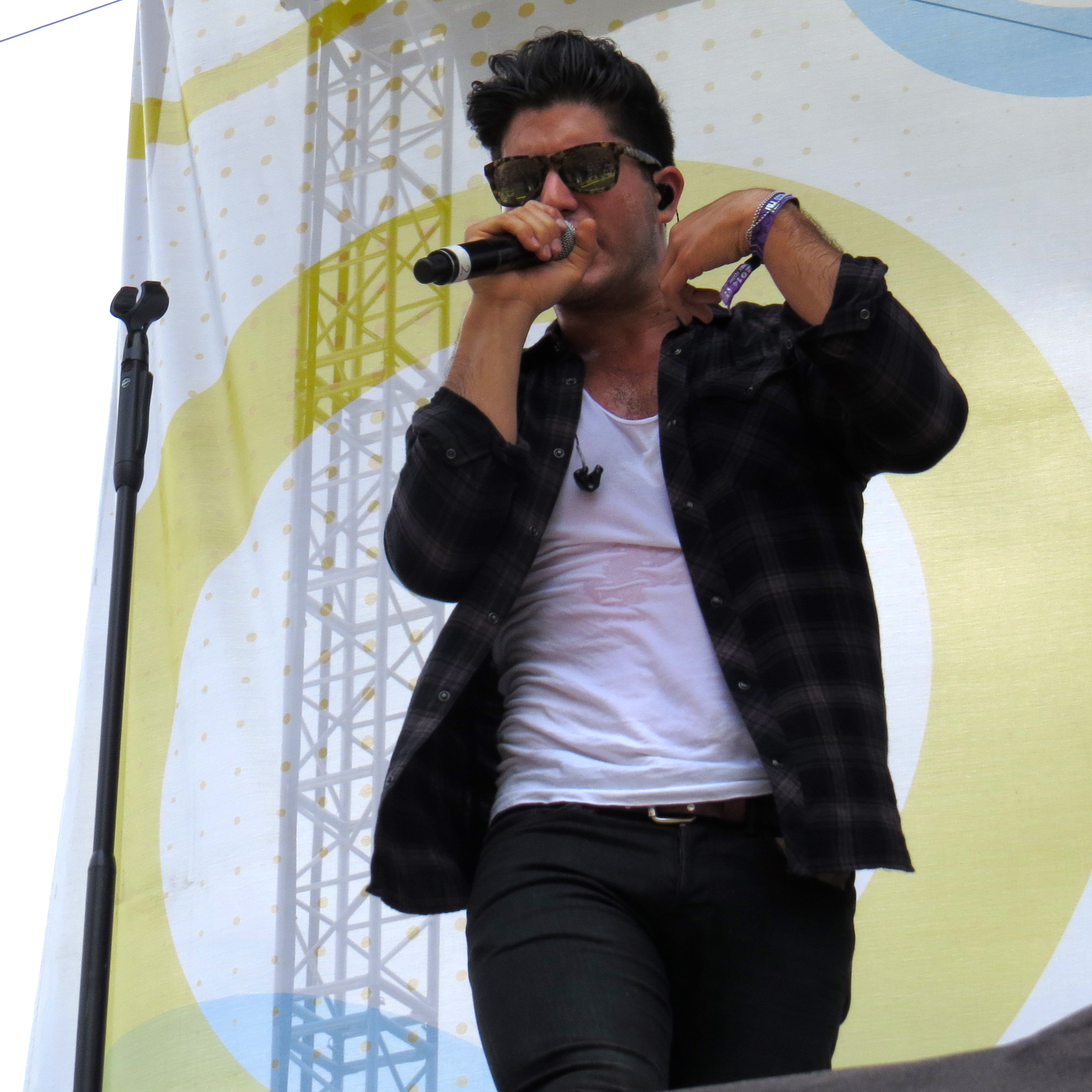 Dan + Shay: Chevrolet Riverfront Stage at CMA Fest! (@DanAndShay)
