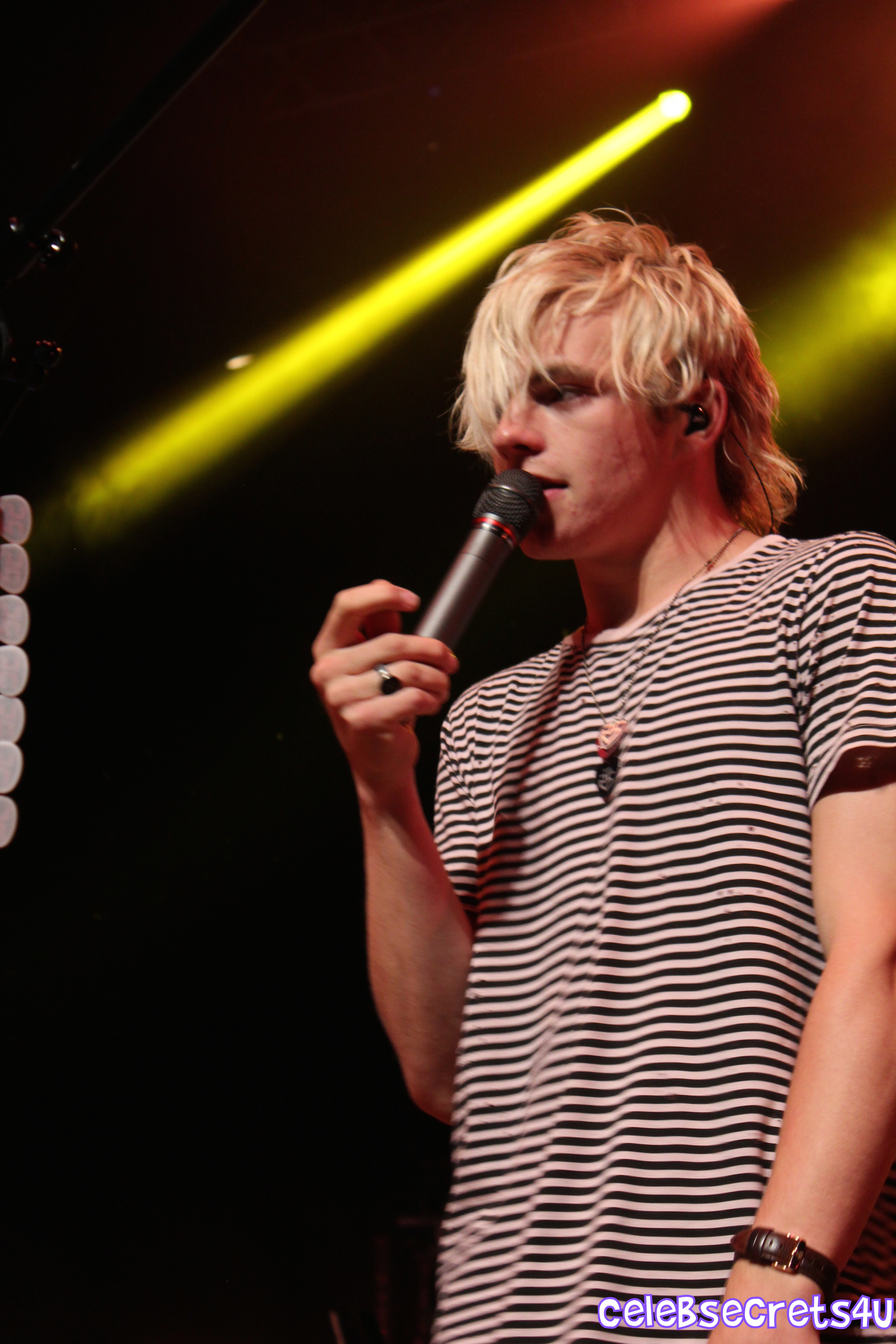 Show Review: R5 “Louder” World Tour (@officialR5 #R5Family)